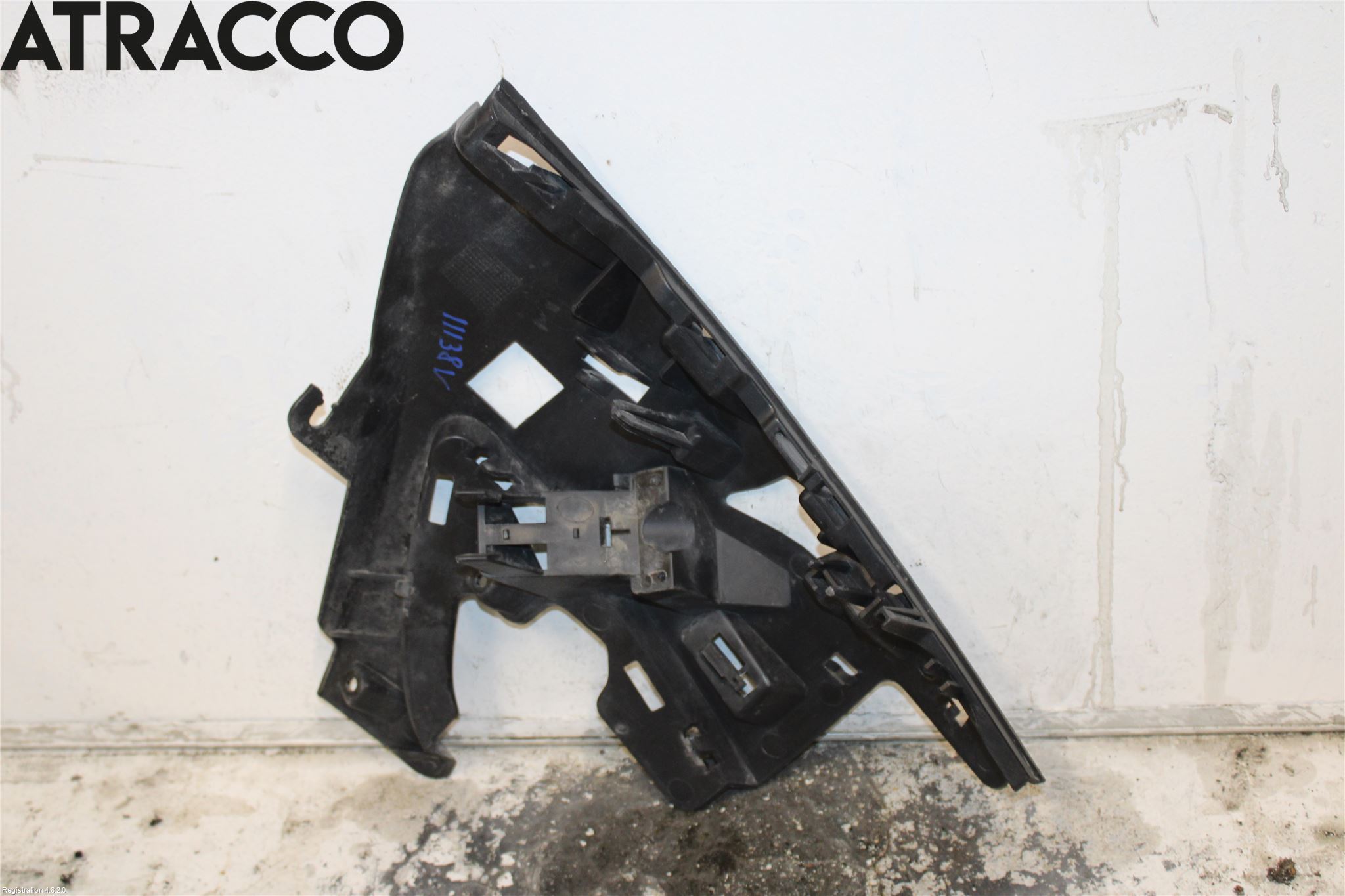 Volvo V60 11-13 Støtfangerfeste Bak Venstre