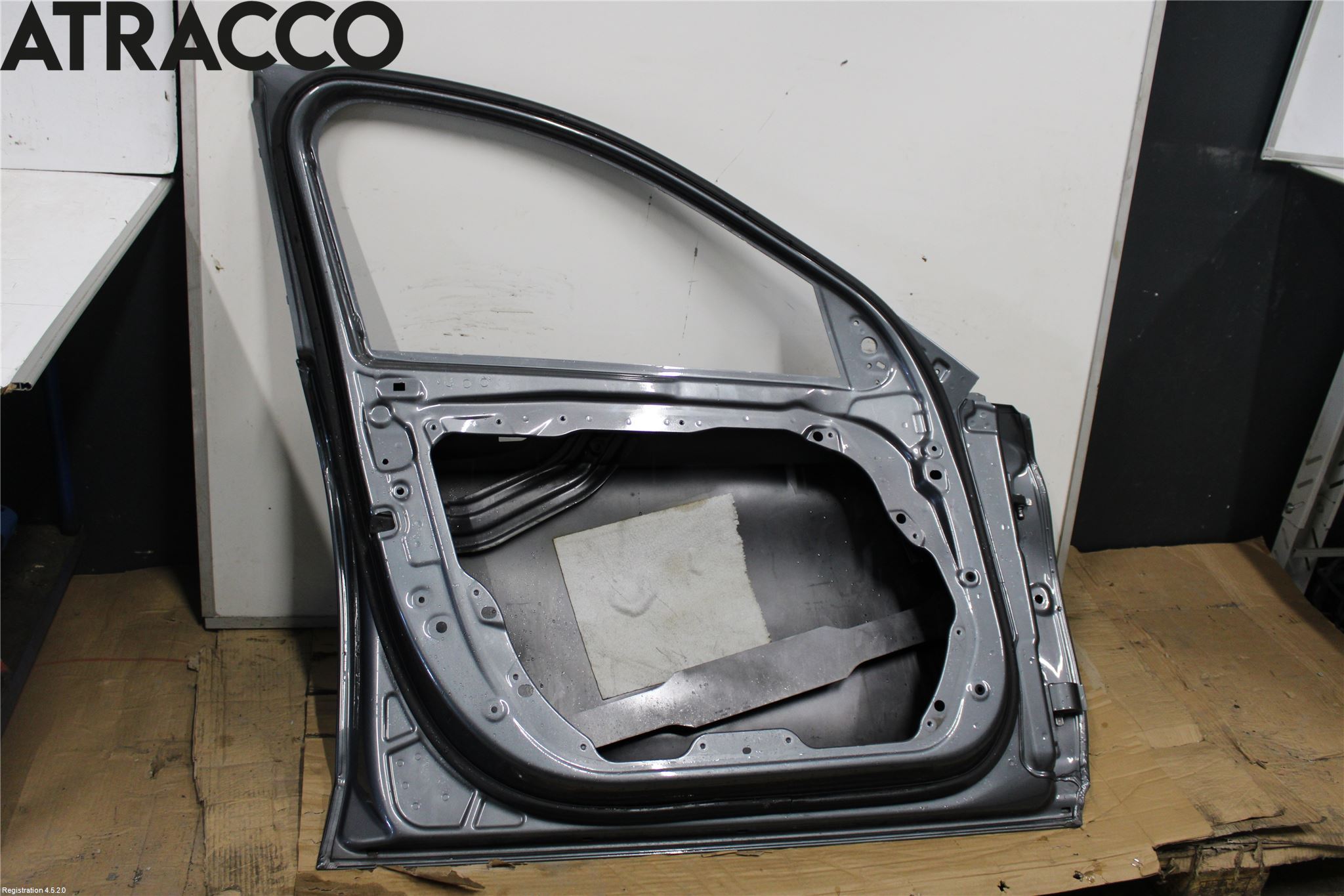 Mercedes-Benz MB C-KLASS (W205) 14-21 Dør 4D Foran Venstre