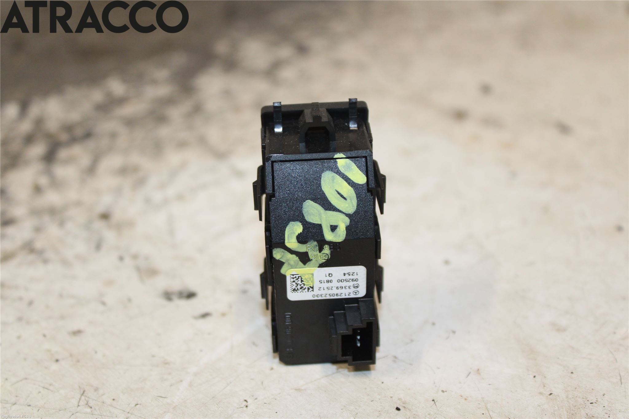 Mercedes-Benz MB E-KLASS (W212) 09-16 Bryter Varsel (Nødblink)