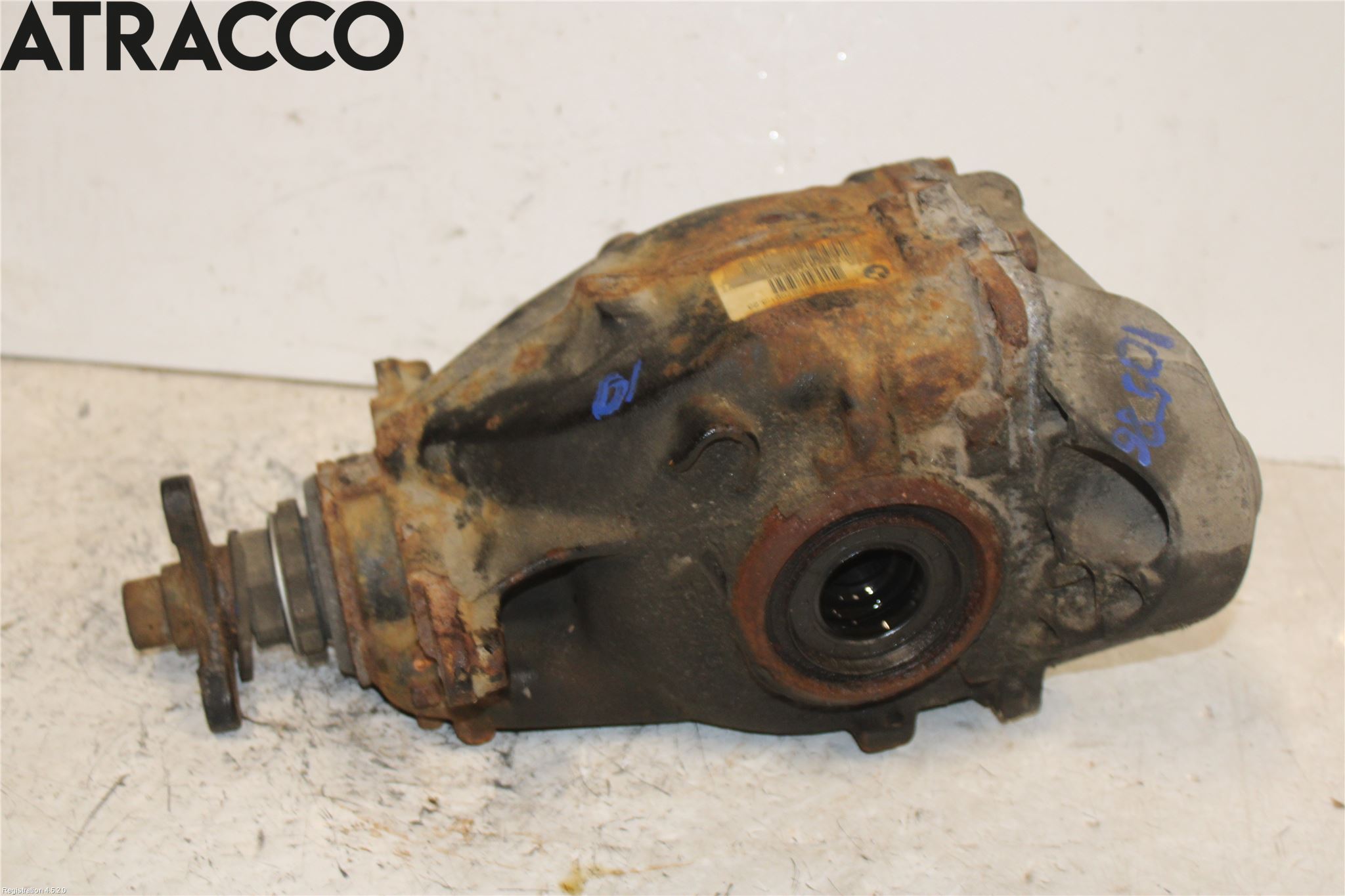 BMW 3 F30/F31/F80 12-19 Bakaksel Kardang Bak -Diff