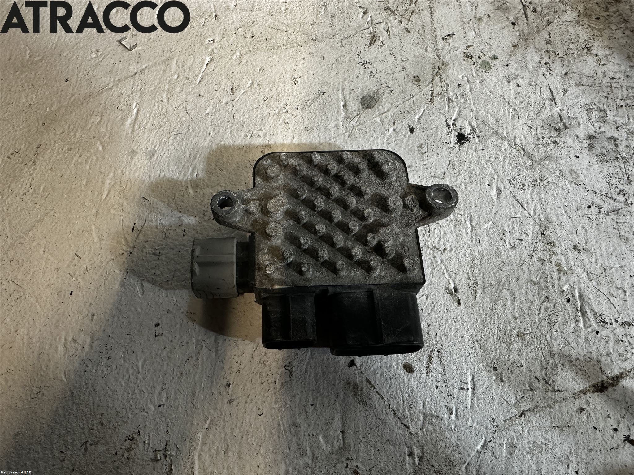 Tesla MODEL S 13- Rele Kjølevifte