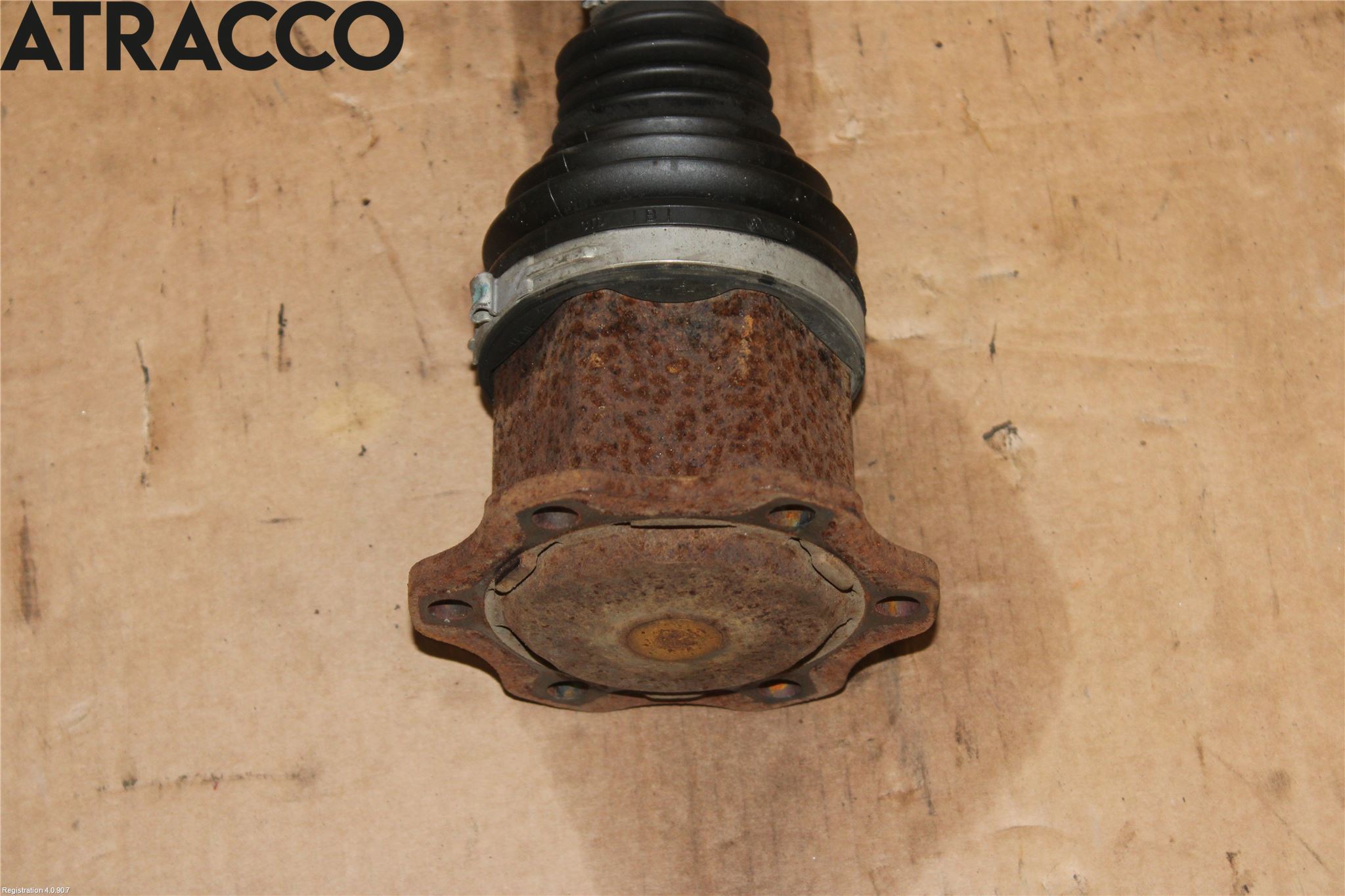 Audi A4/S4 08-11 Drivaksel Foran Kompl Høyre