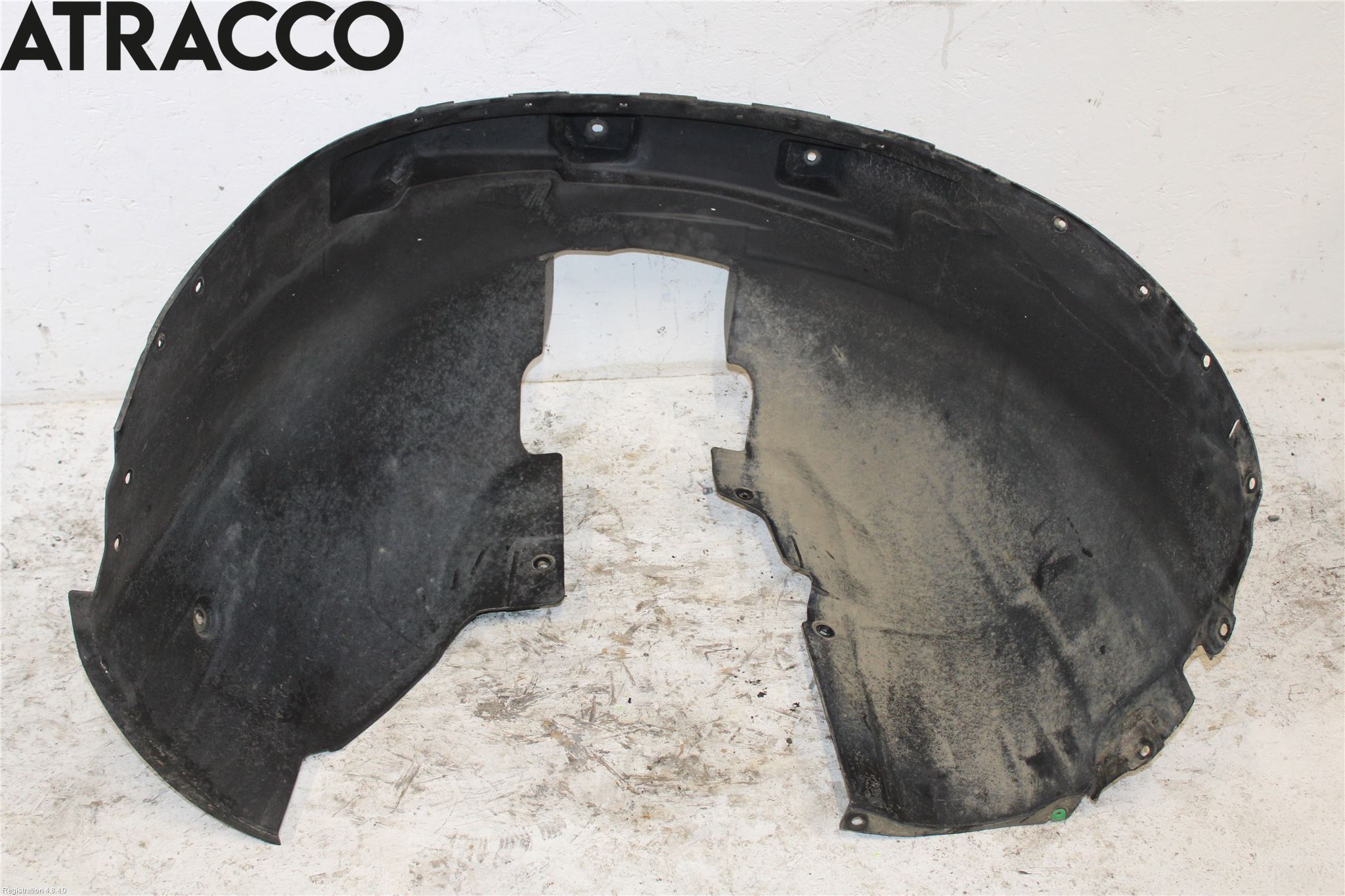 Volvo XC40/RECHARGE 18- Skjerm Indre