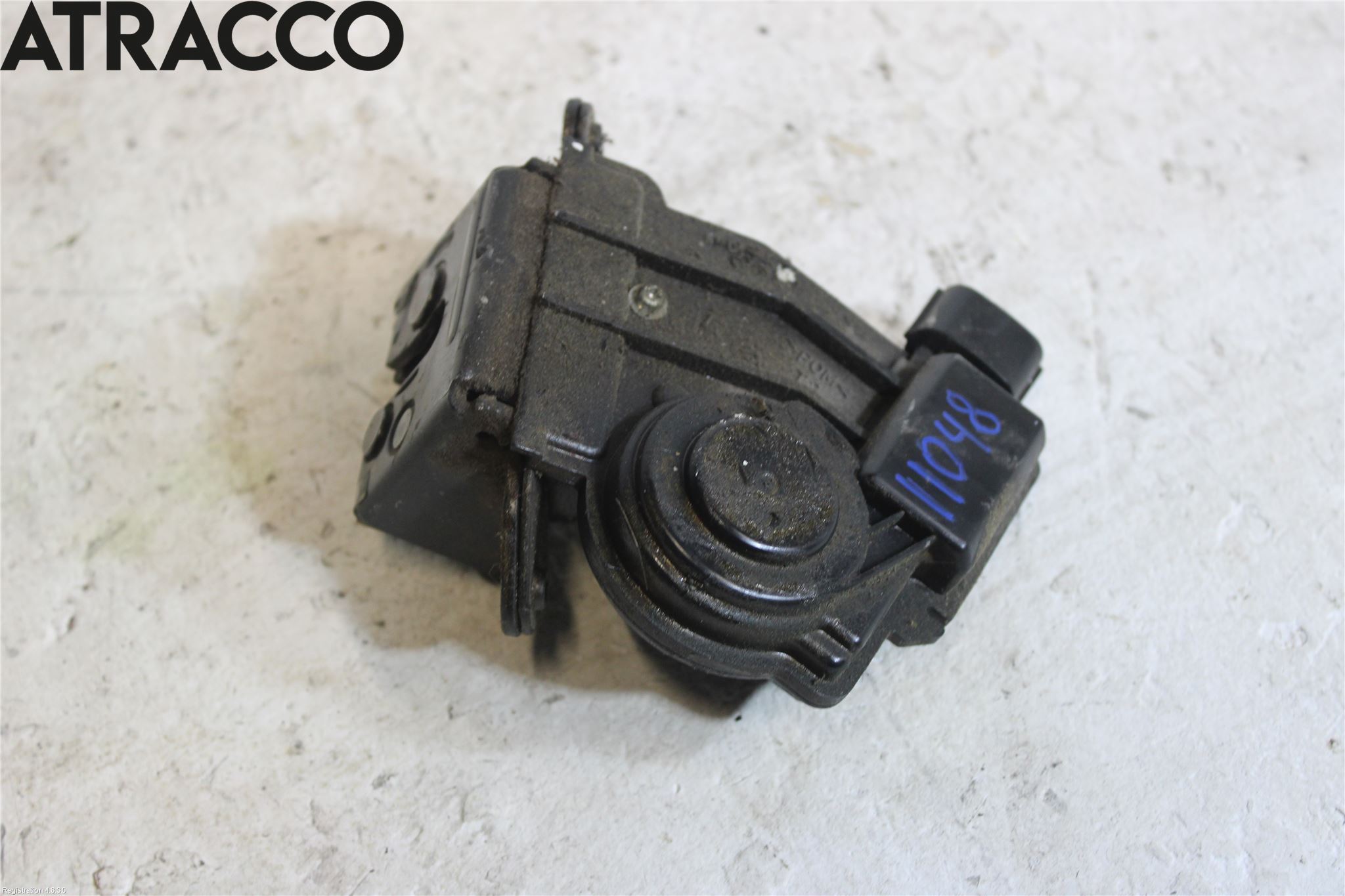 Toyota AVENSIS 09-15 Bakluke-Lokk Låsekasse