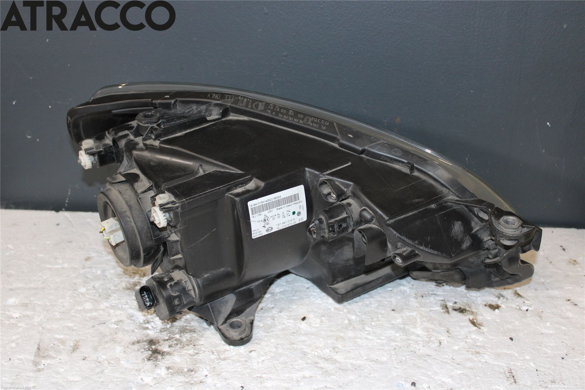 Volkswagen VW UP! / E-UP! Frontlykt Venstre