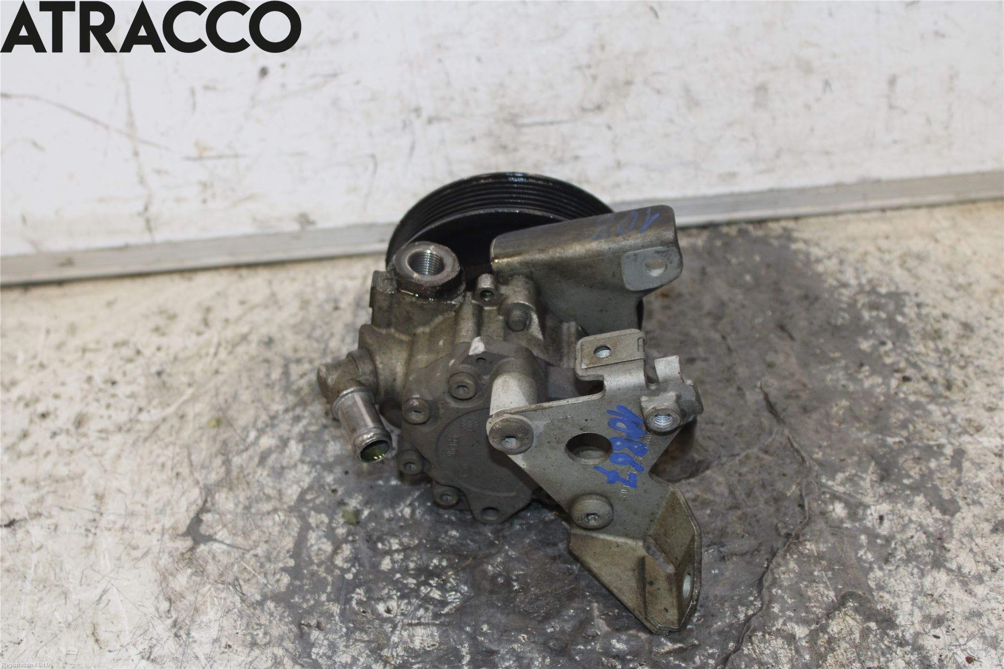 BMW 5 E60/61 Sed/Tou 02-10 Servo Pumpe