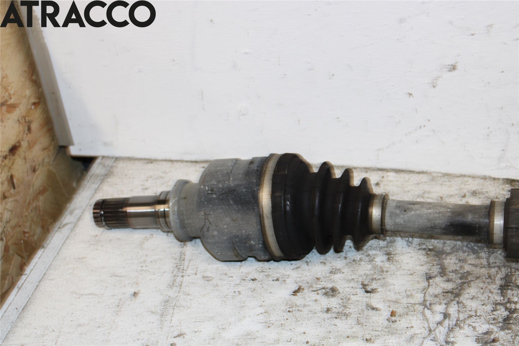 Toyota YARIS XP130 15-20 Drivaksel Foran Kompl Høyre