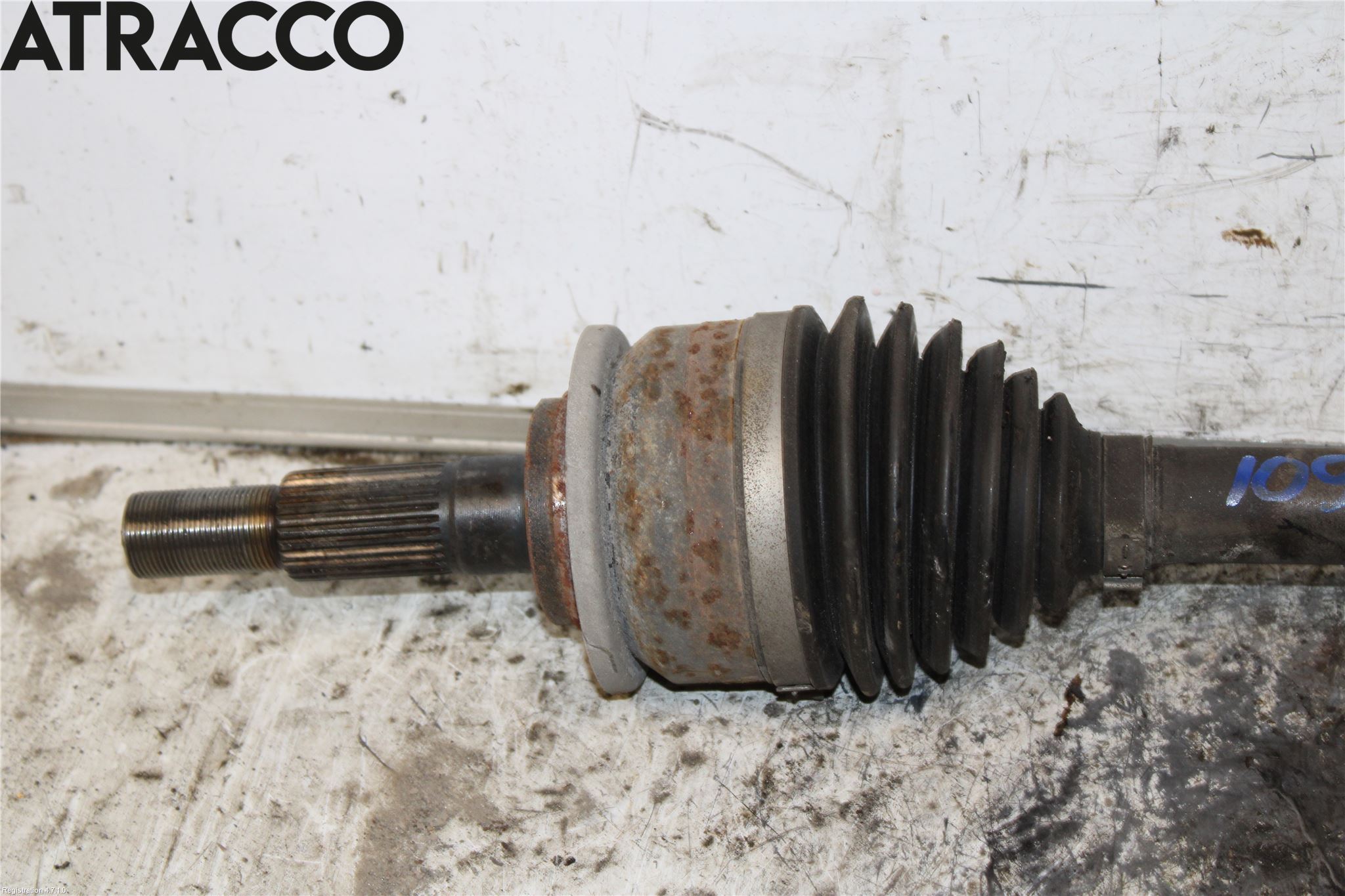 Volkswagen VW AMAROK T1 23- Drivaksel Foran Kompl Høyre