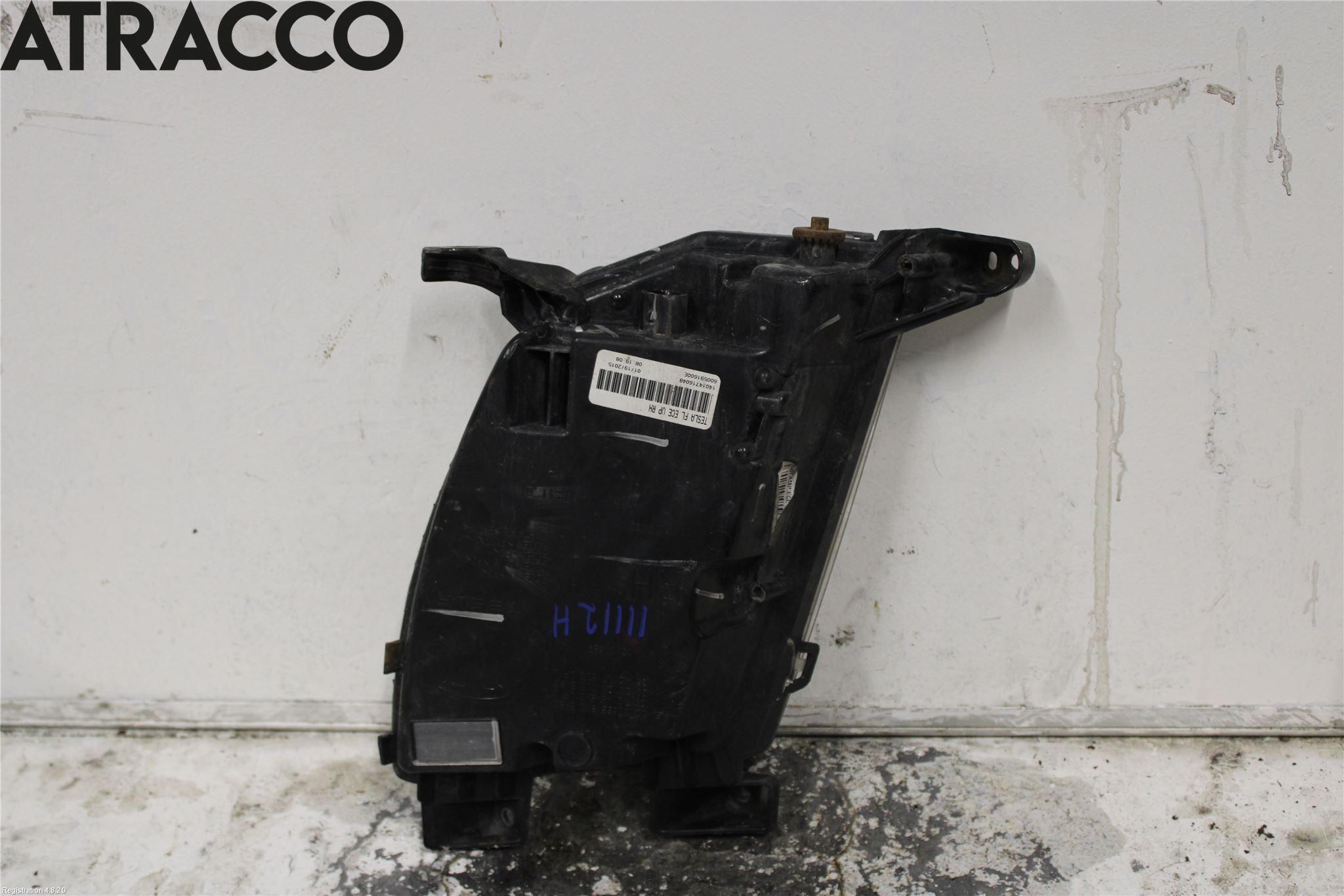 Tesla MODEL S 13- Frontlykt-Kurve-Tåkelys