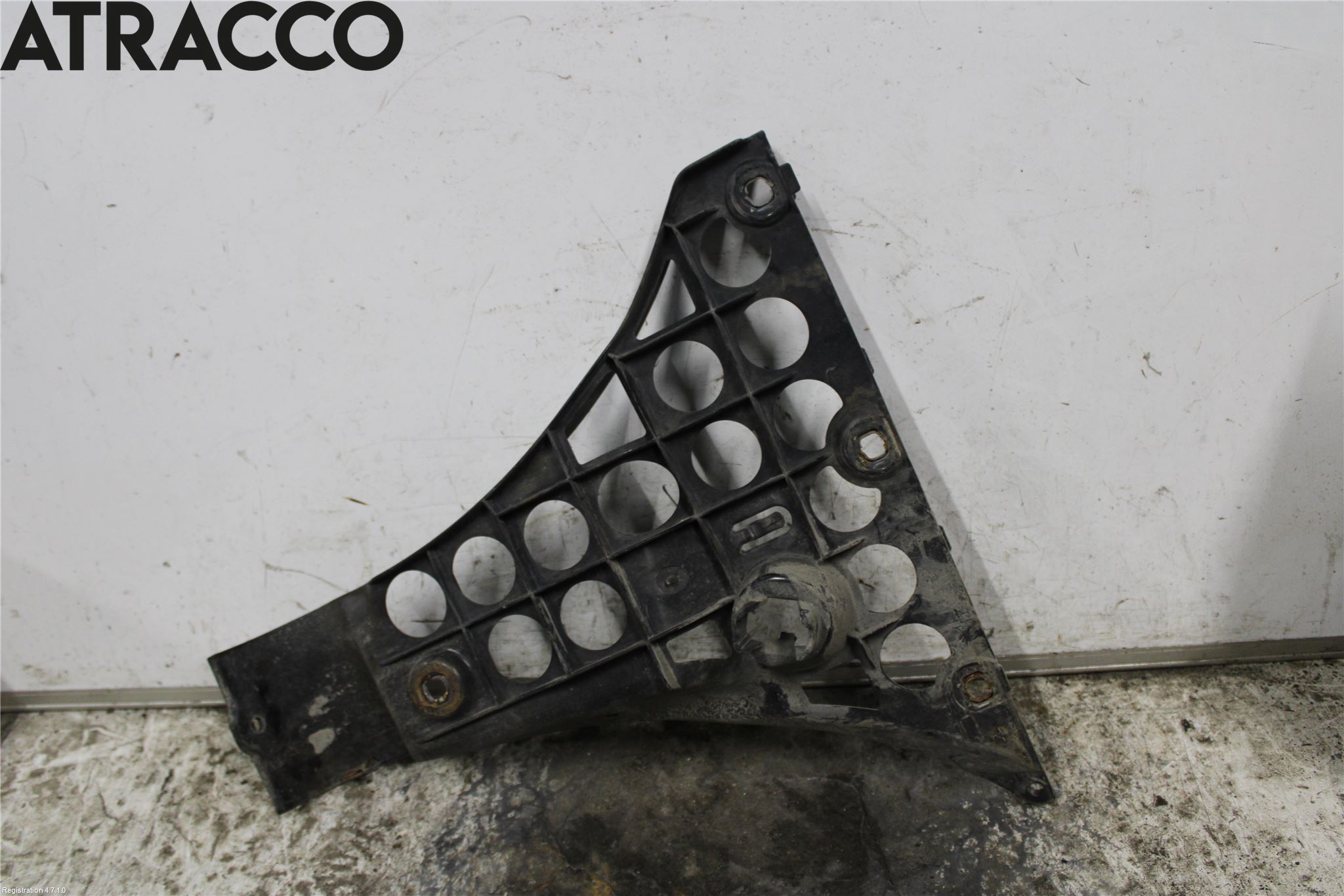 BMW 5 E60/61 Sed/Tou 02-10 Støtfanger Bak Feste