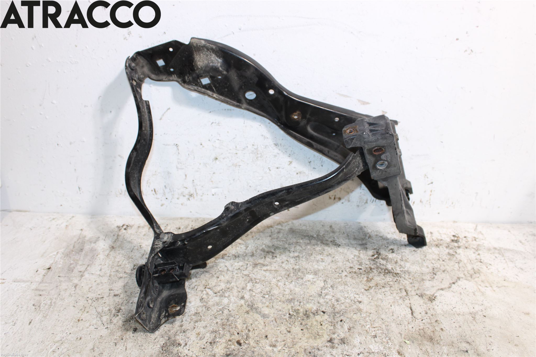 Mercedes-Benz MB E-KLASS (W212) 09-16 Frontlykt Ramme V Lyktering