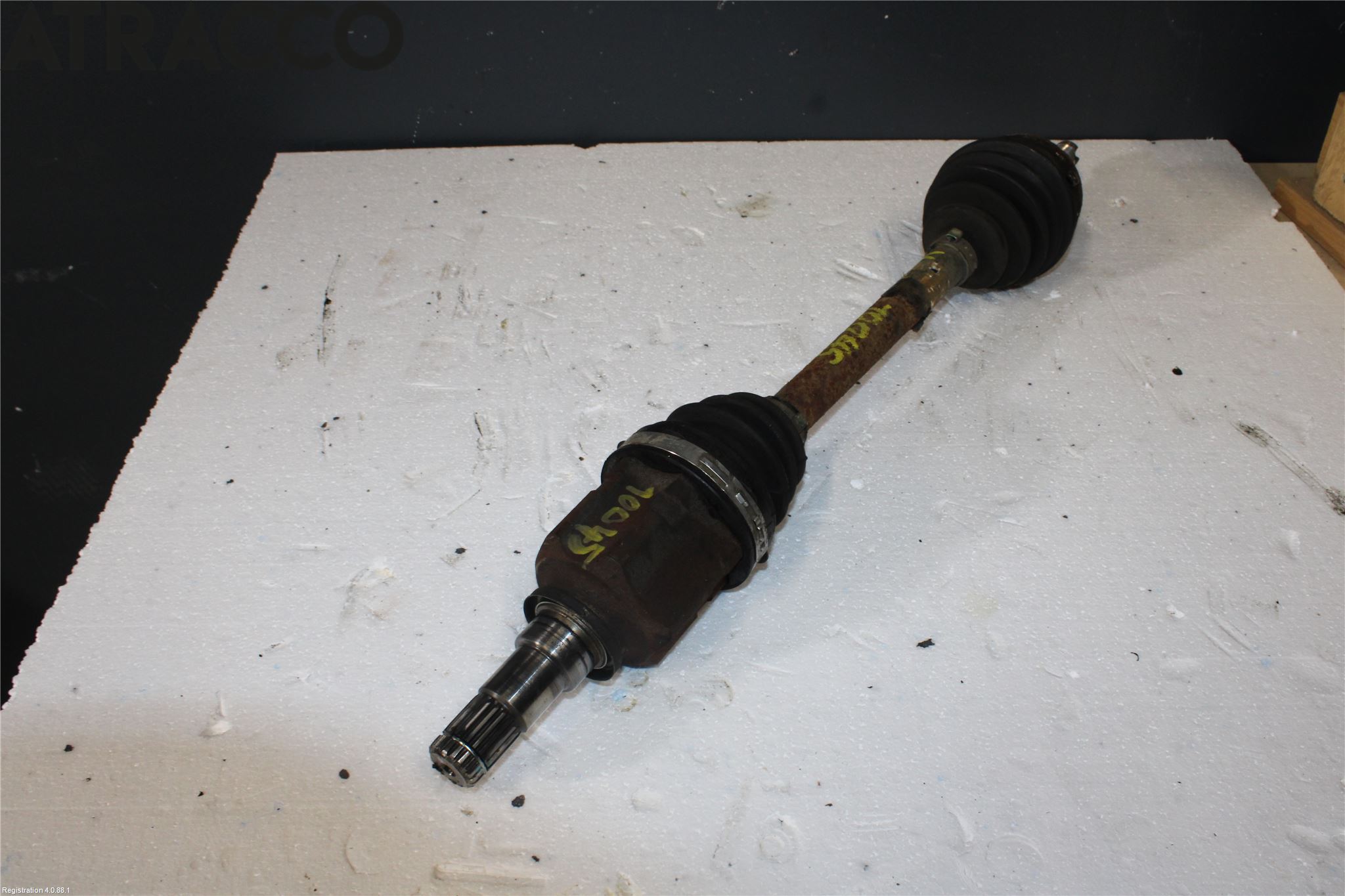 Toyota YARIS XP90 06-11 Drivaksel Foran Kompl Venstre