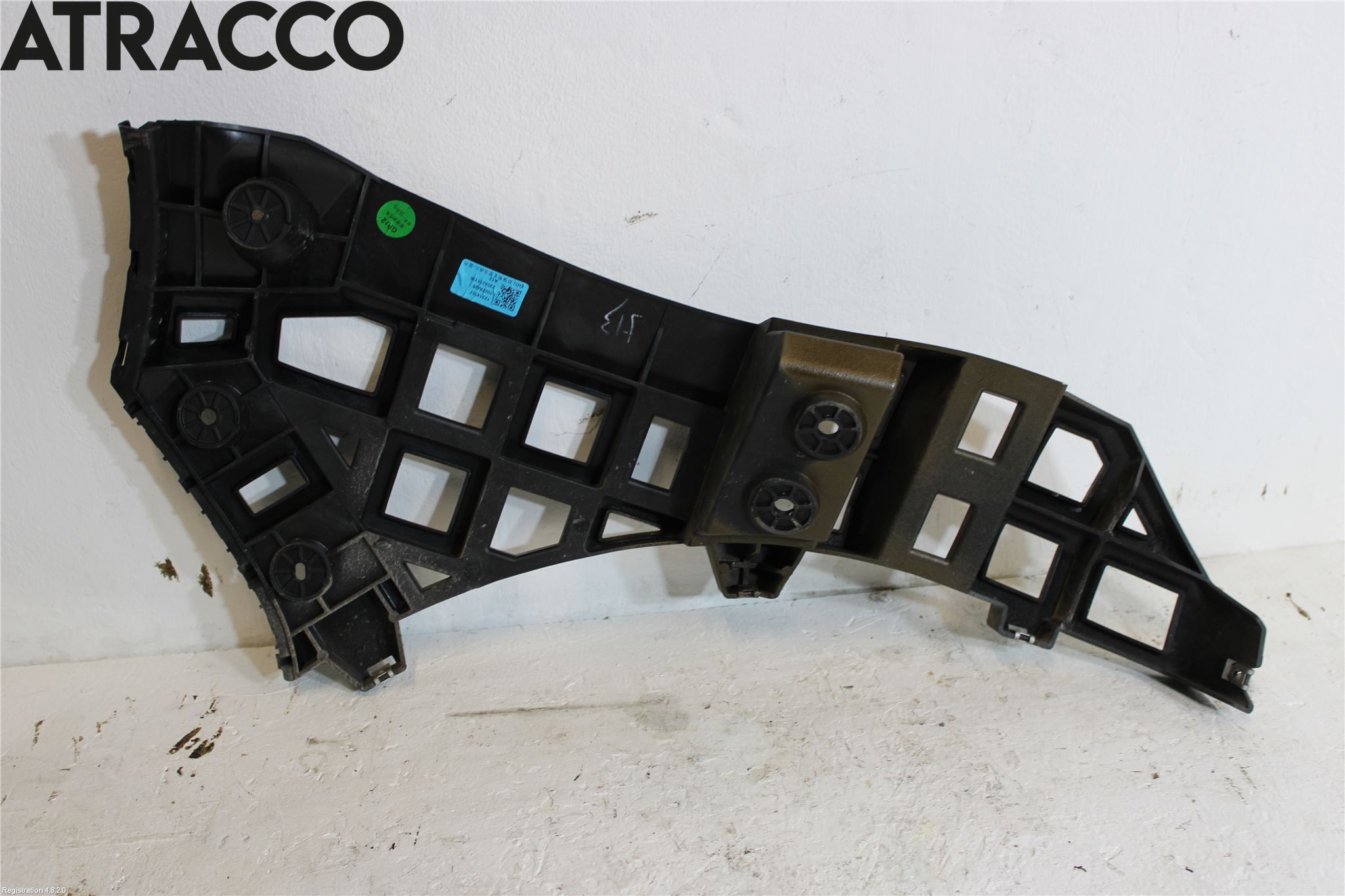 MG 4 23- Støtfangerfeste Bak Høyre