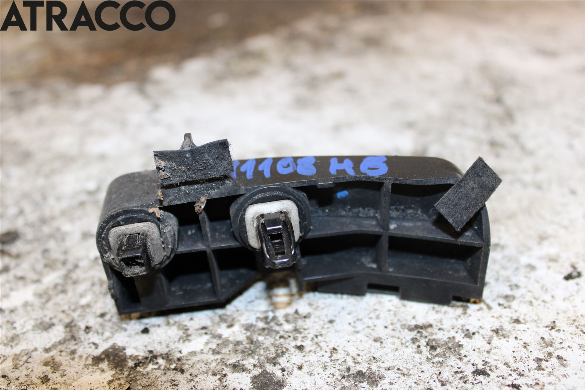 Toyota AURIS 10-12 Støtfangerfeste Bak Høyre