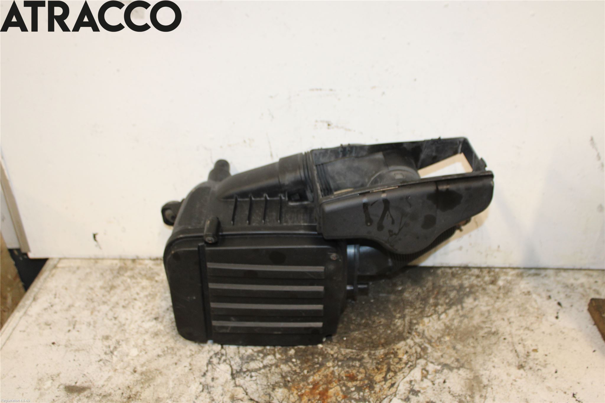 Volkswagen VW CADDY 11-15 Luftfilter Boks