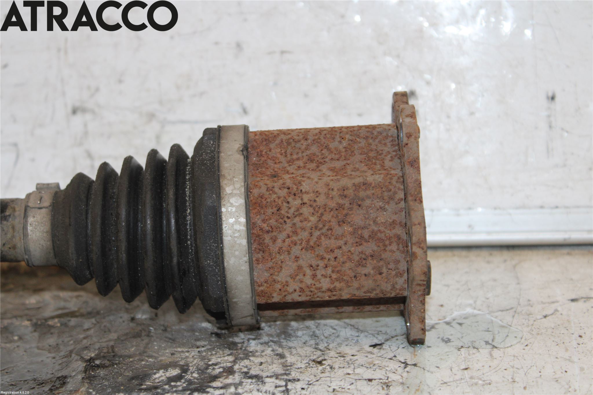 Volkswagen VW POLO 10-17 Drivaksel Foran Kompl Venstre