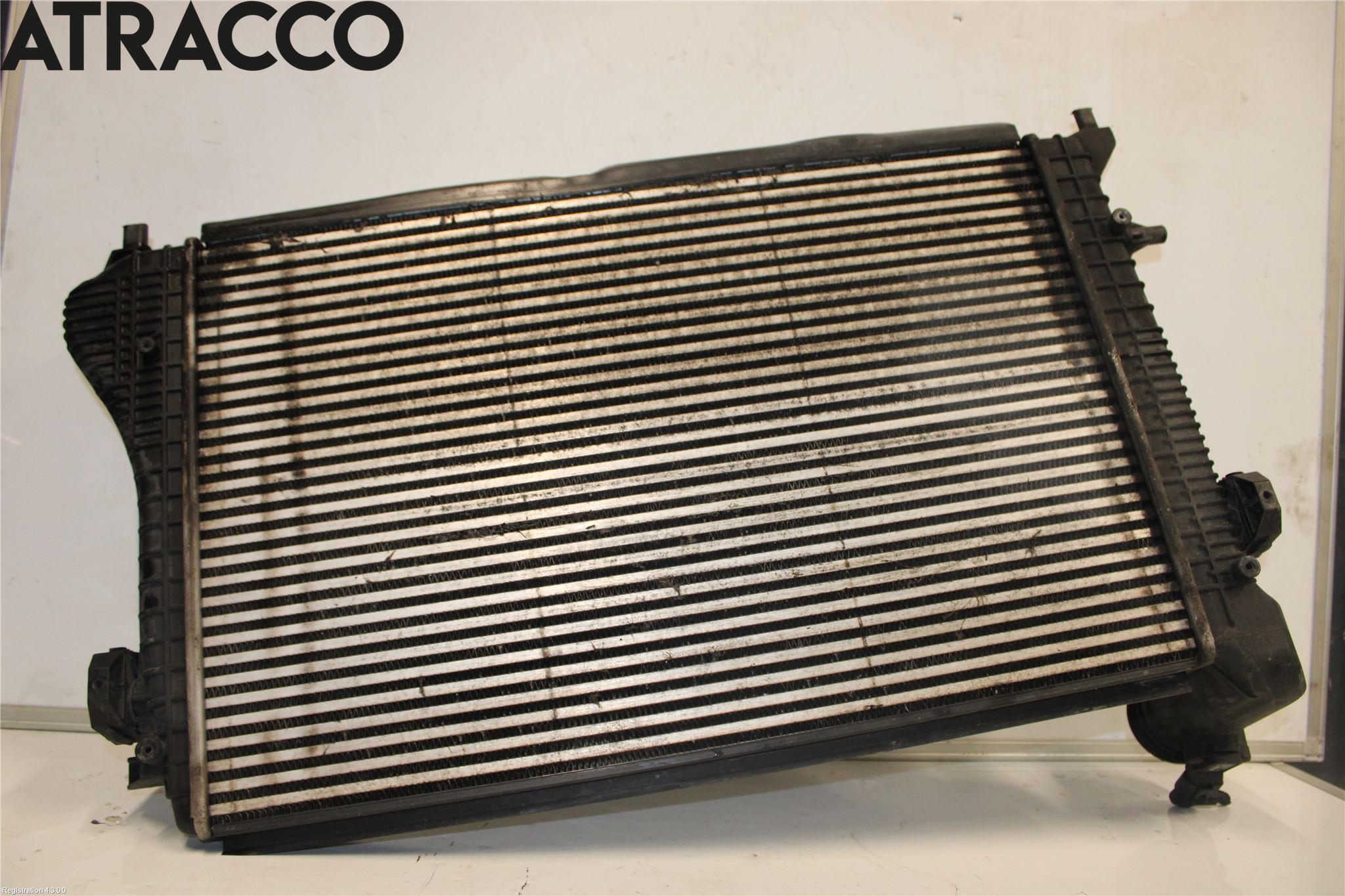 Volkswagen VW TOURAN 03-10 Radiator Automat