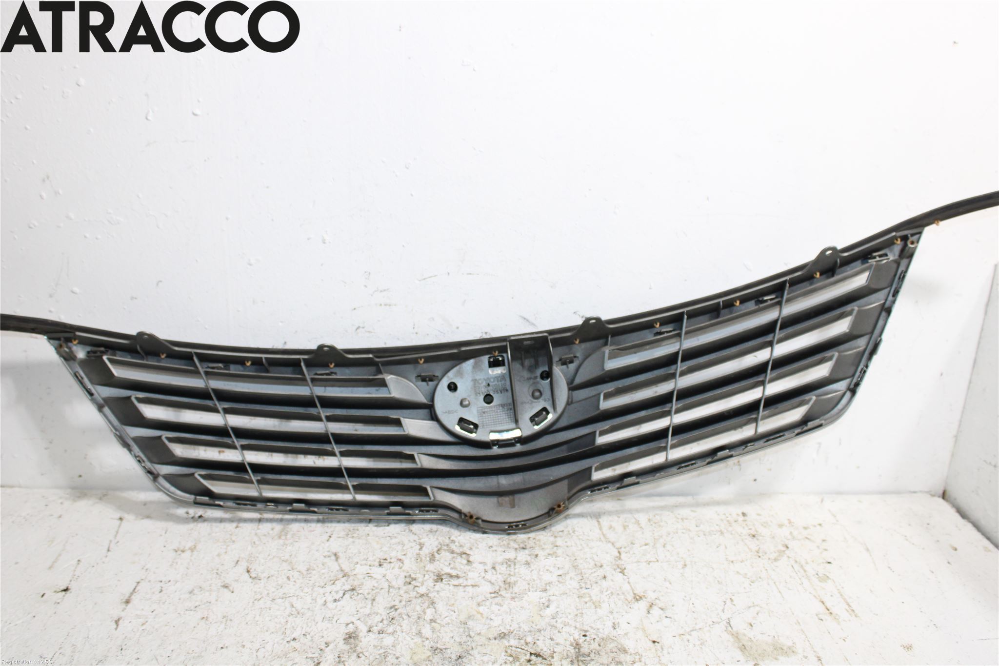 Toyota AVENSIS 09-15 Grilldel Midt