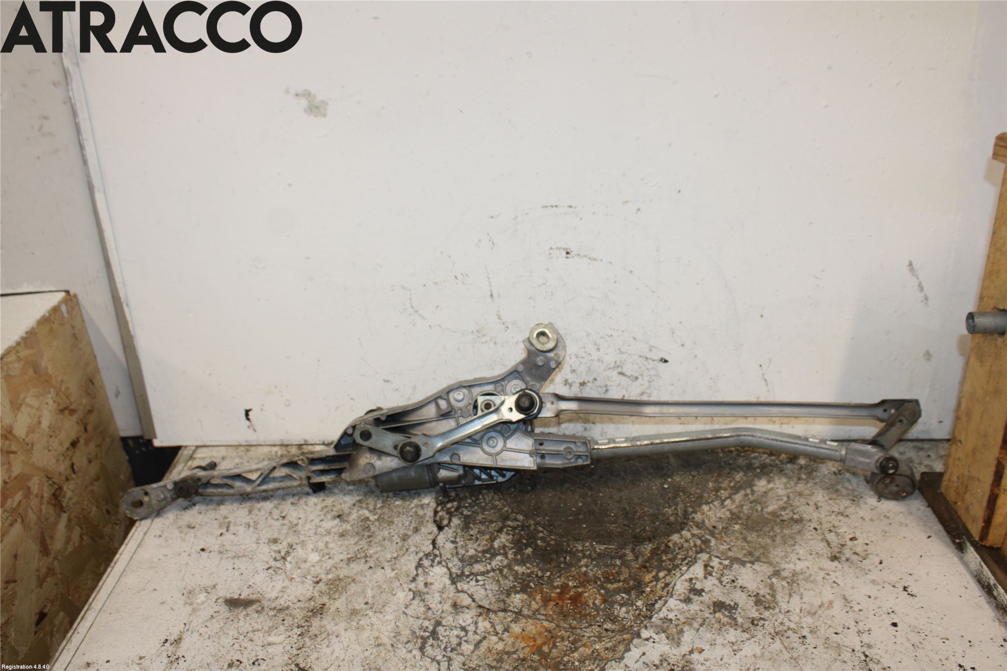 Mercedes-Benz MB C-KLASS (W204) 07-15 Viskermotor Frontrute