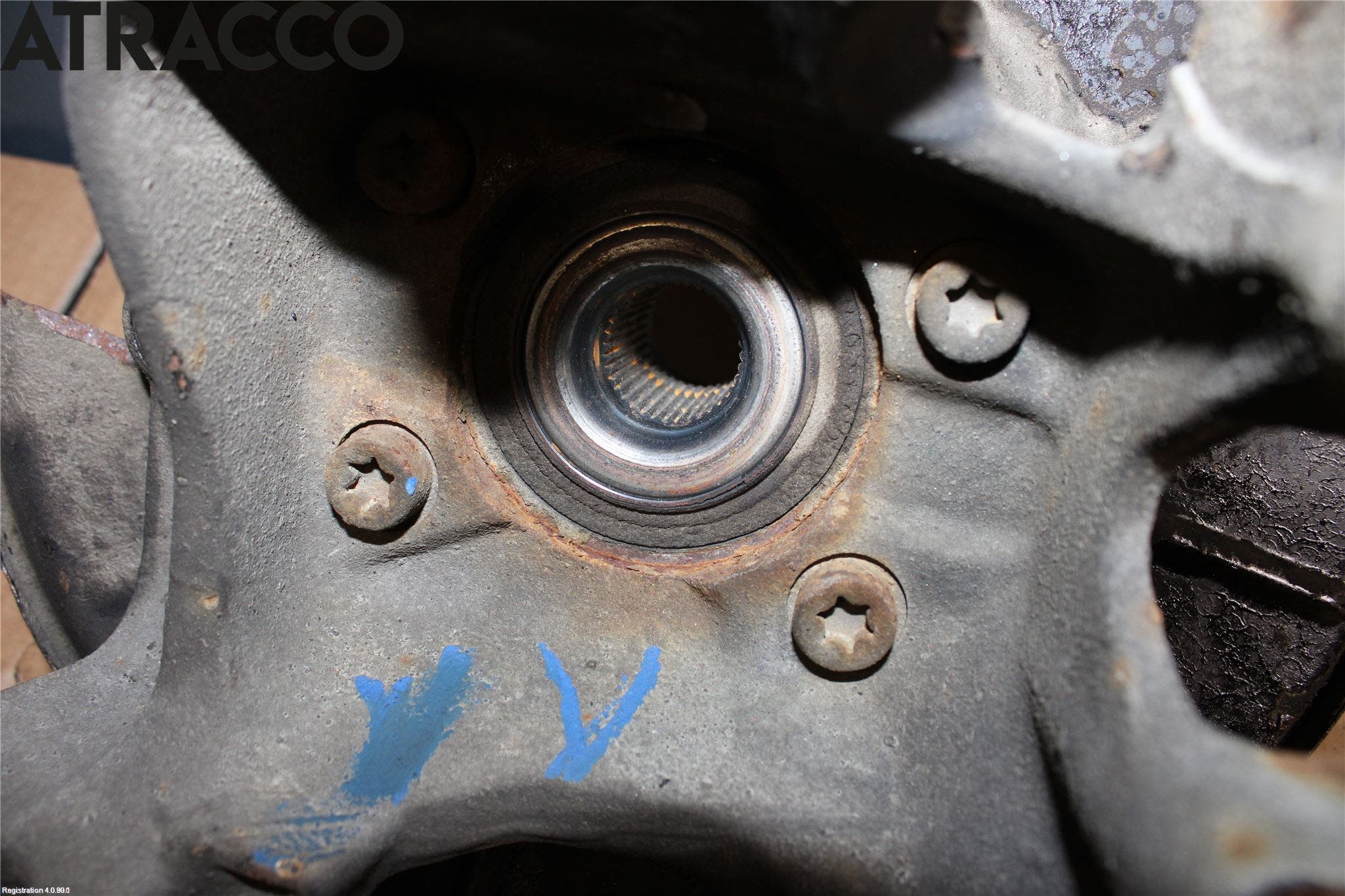 Ford KUGA 08-12 Spindel Vb