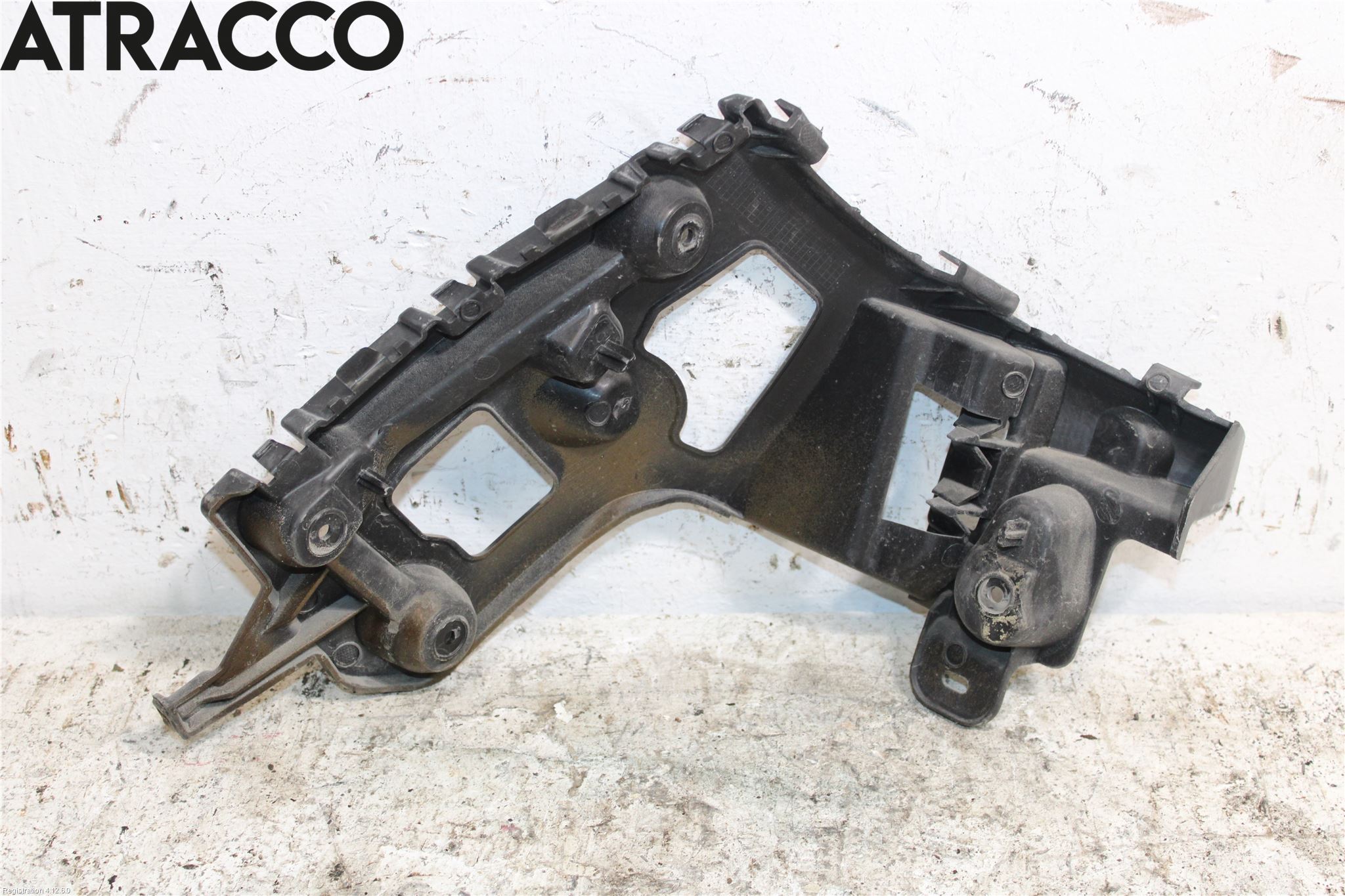 Renault CAPTUR 13-19 Støtfangerfeste Bak Høyre