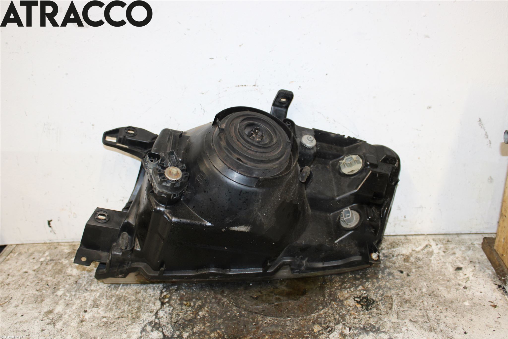 Mitsubishi PAJERO  99-06 Frontlykt Høyre