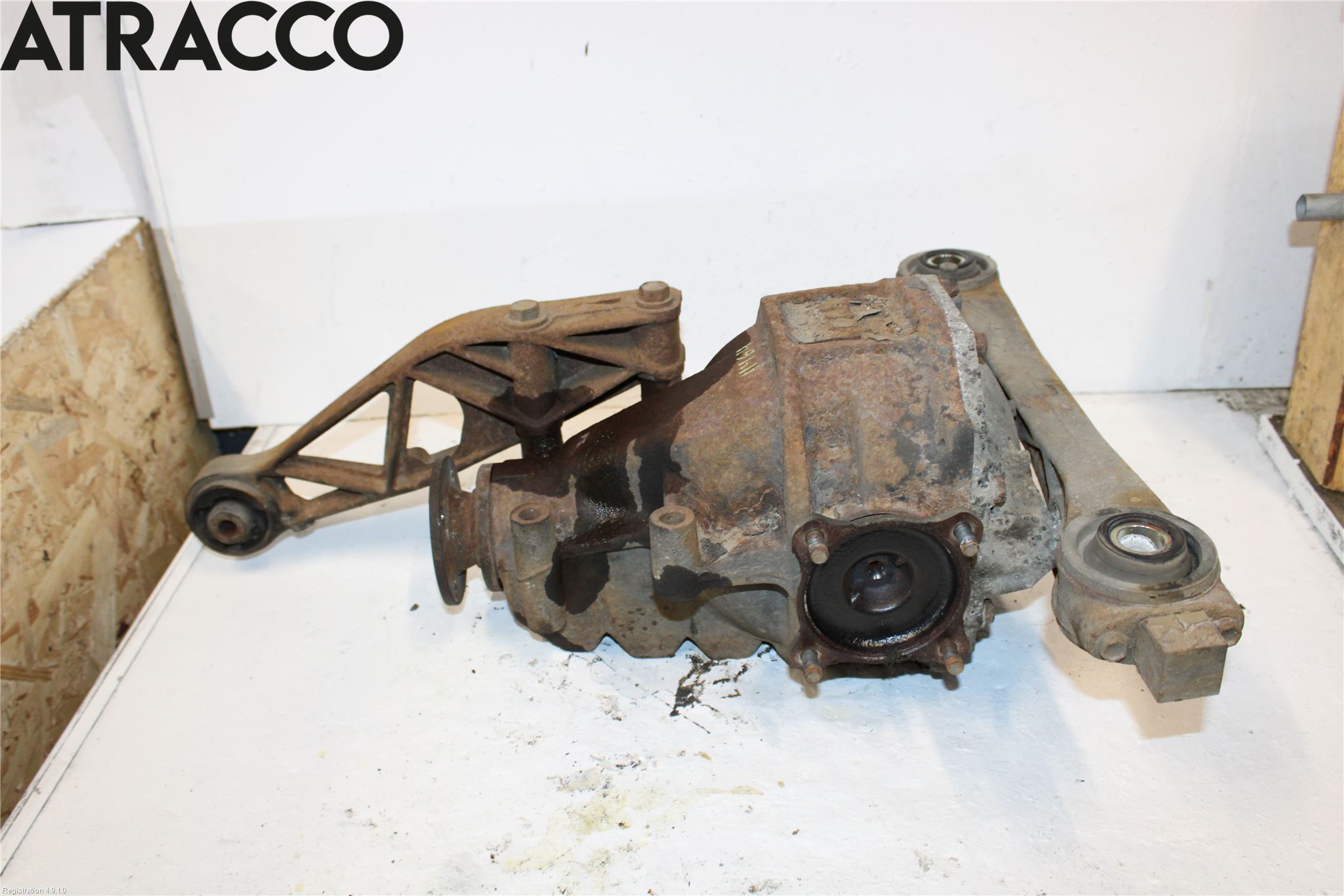 Toyota HI-ACE 95-05 Bakaksel Kardang Bak -Diff