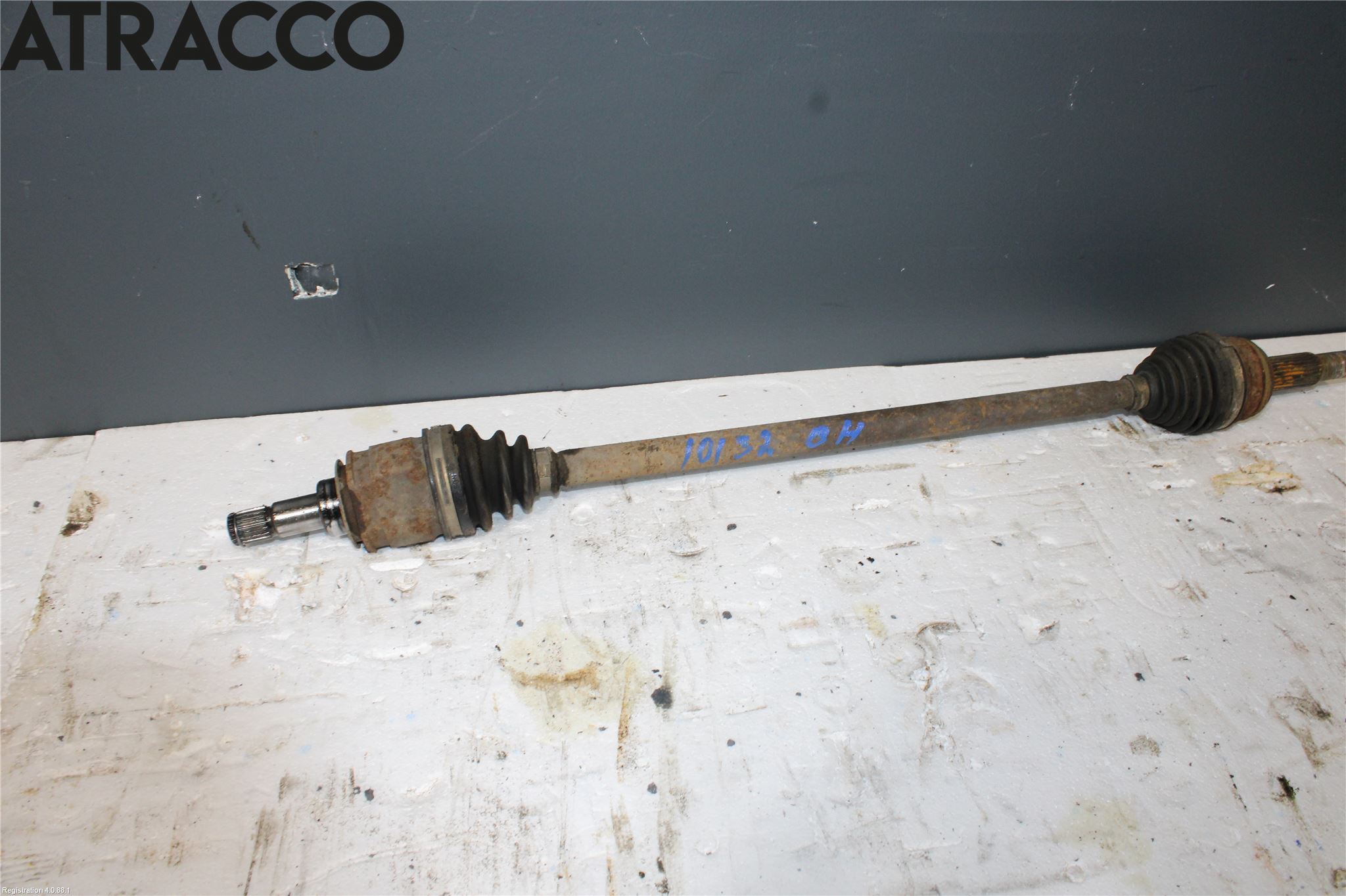 Toyota RAV 4 06-12 Drivaksel Foran Kompl Høyre