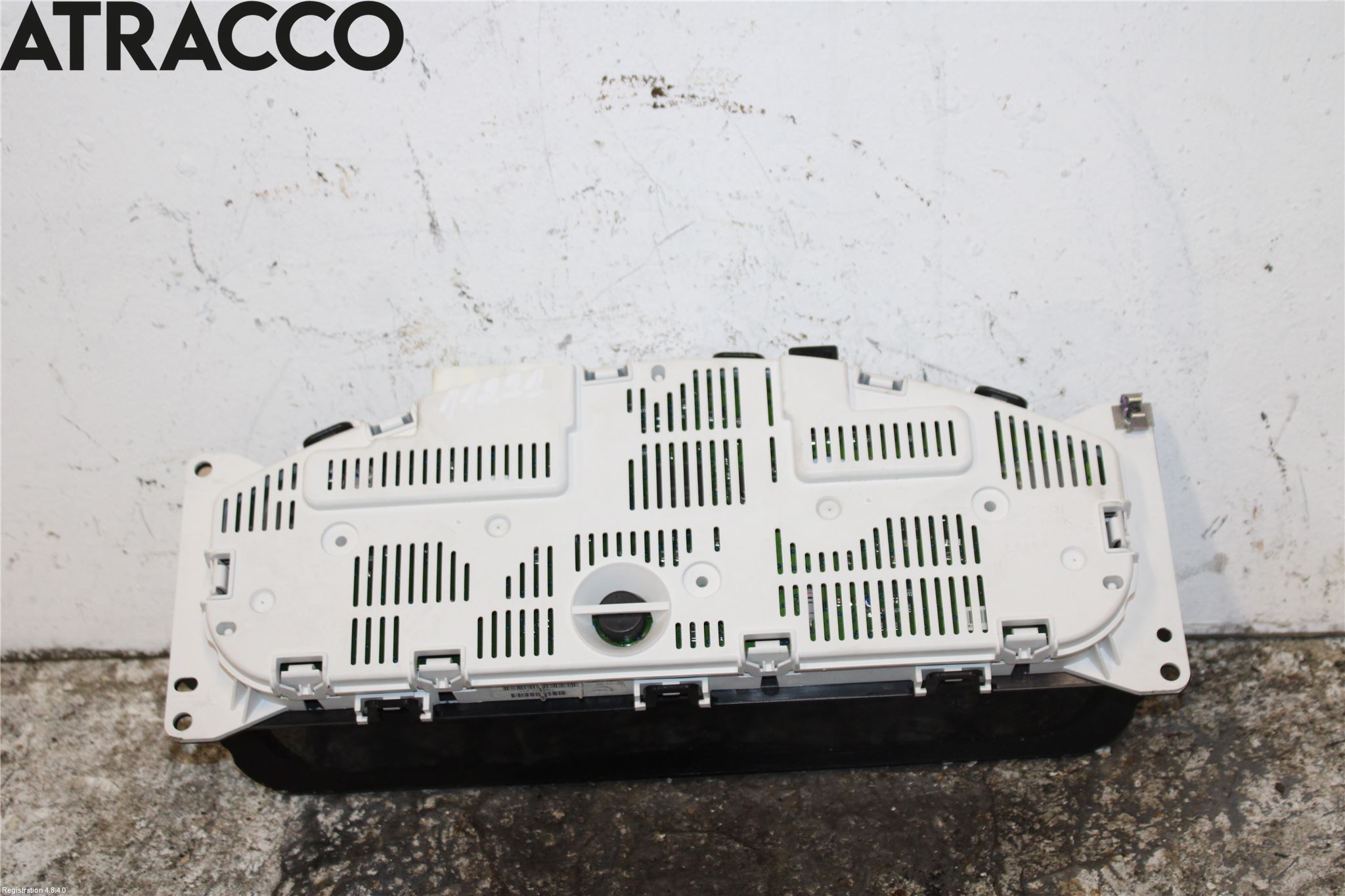 Nissan NAVARA 05-16 Instr Kombinert