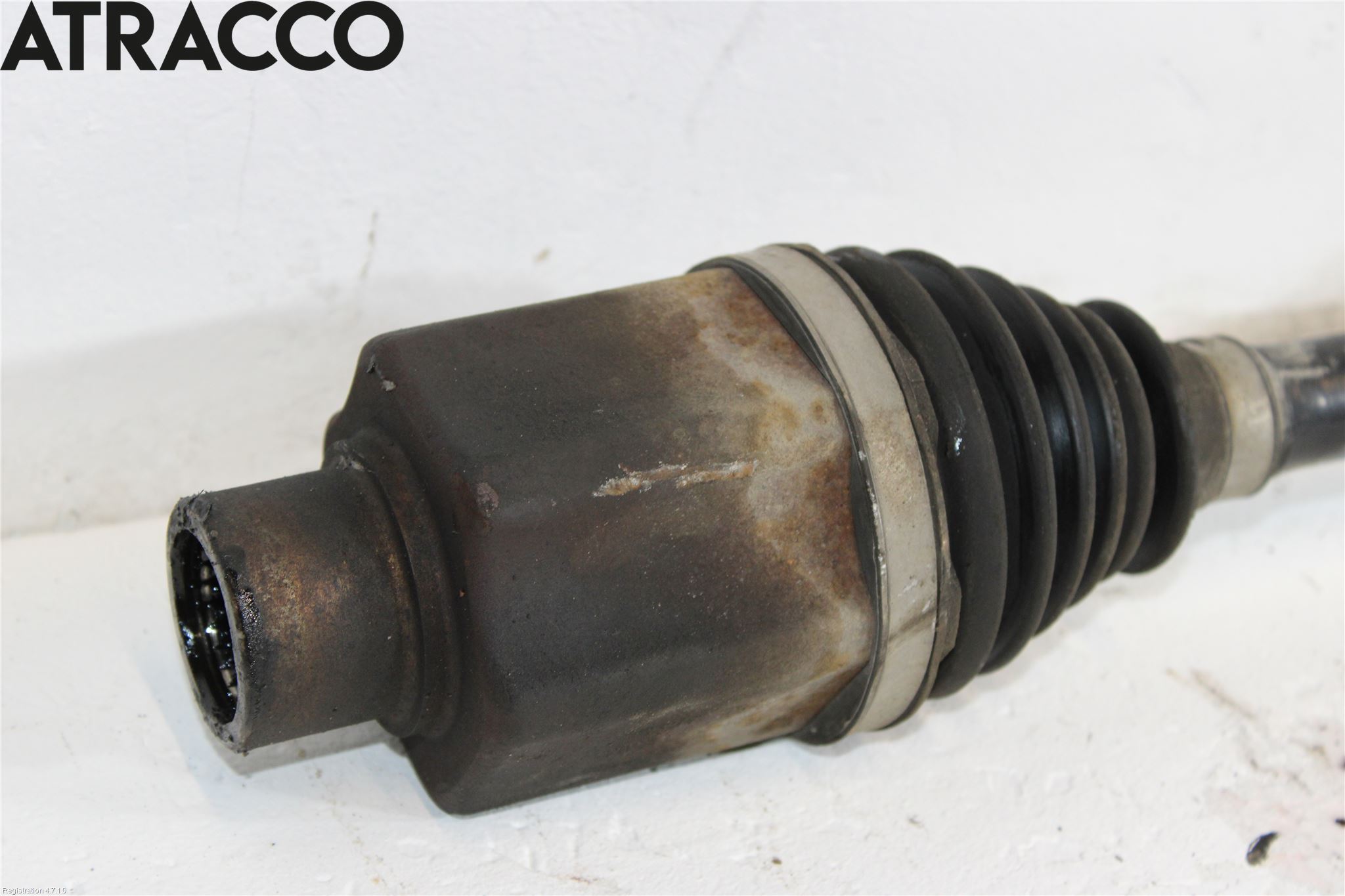 Volkswagen VW TRANSP/CARAVELLE (T6) 16-22 Drivaksel Foran Kompl Høyre