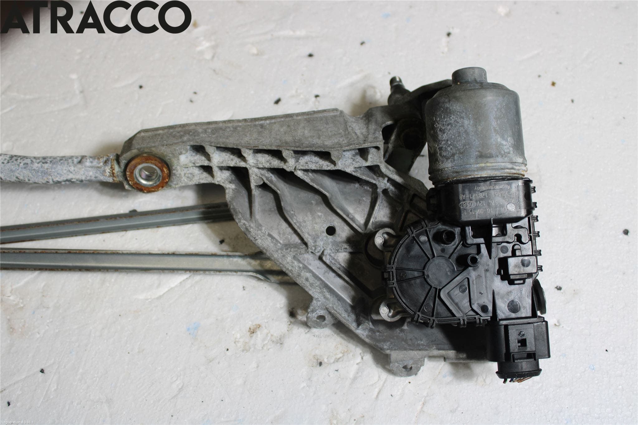 Ford FIESTA 09-12 Viskermotor Frontrute