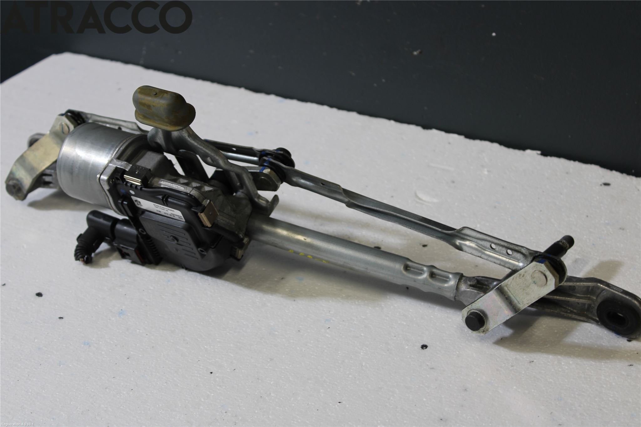 Peugeot 3008 17-24 Viskermotor Frontrute