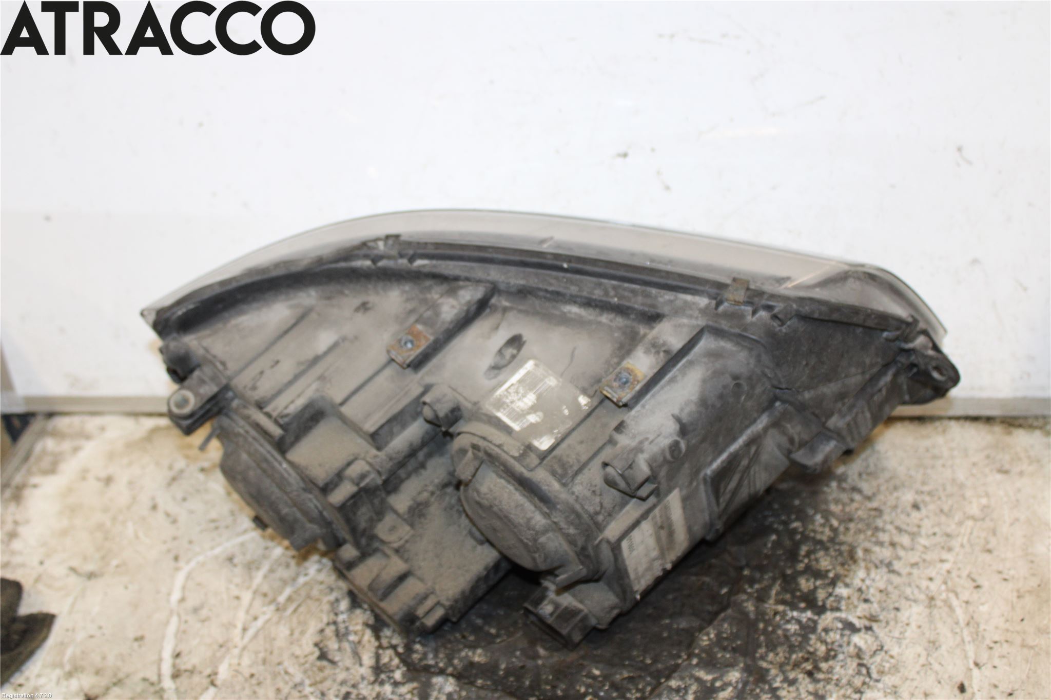 Volkswagen VW TRANSP/CARAVELLE (T5) 04-15 Frontlykt Venstre