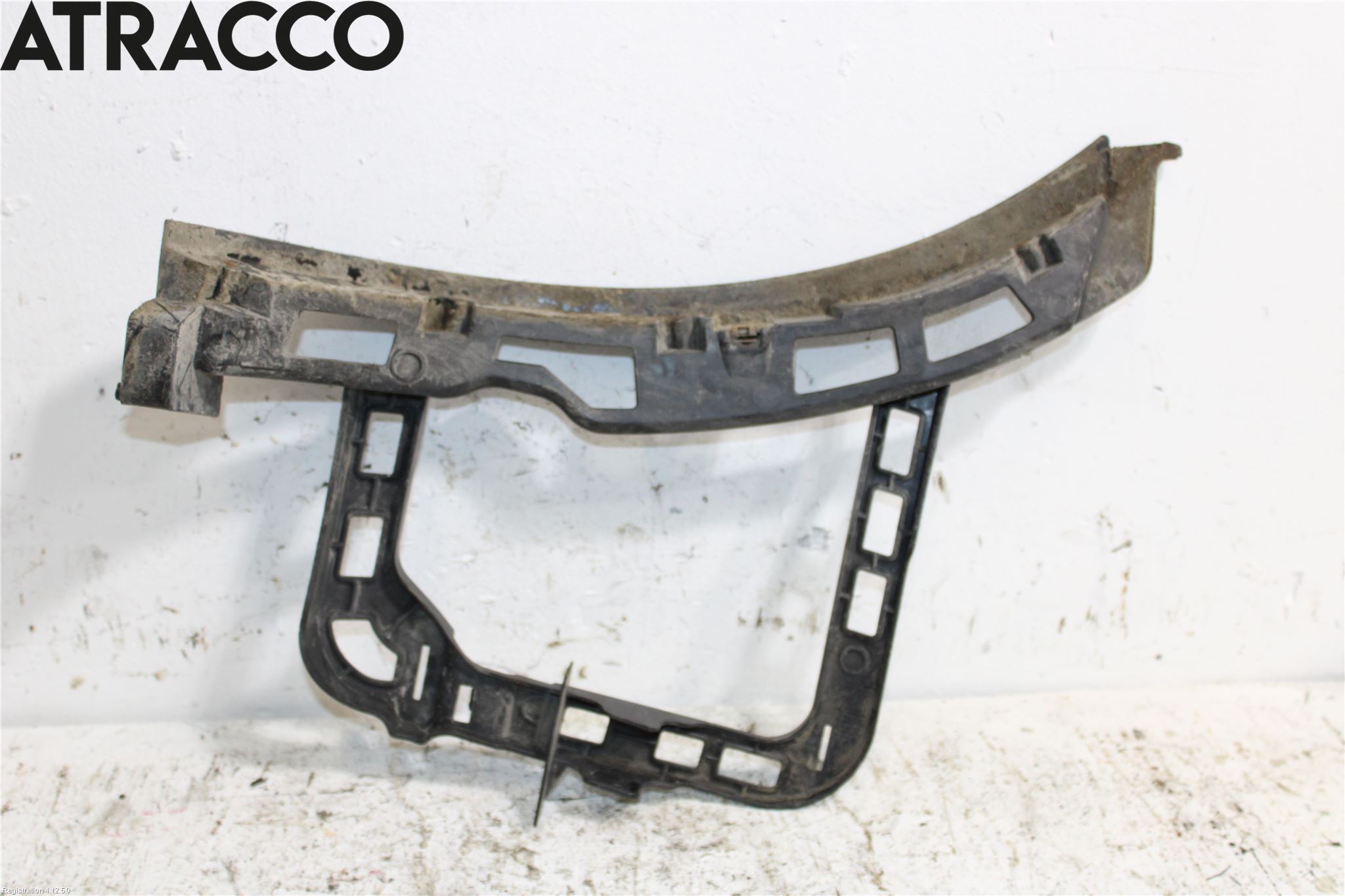 Volkswagen VW PASSAT 11-14 Støtfangerfeste Bak Høyre