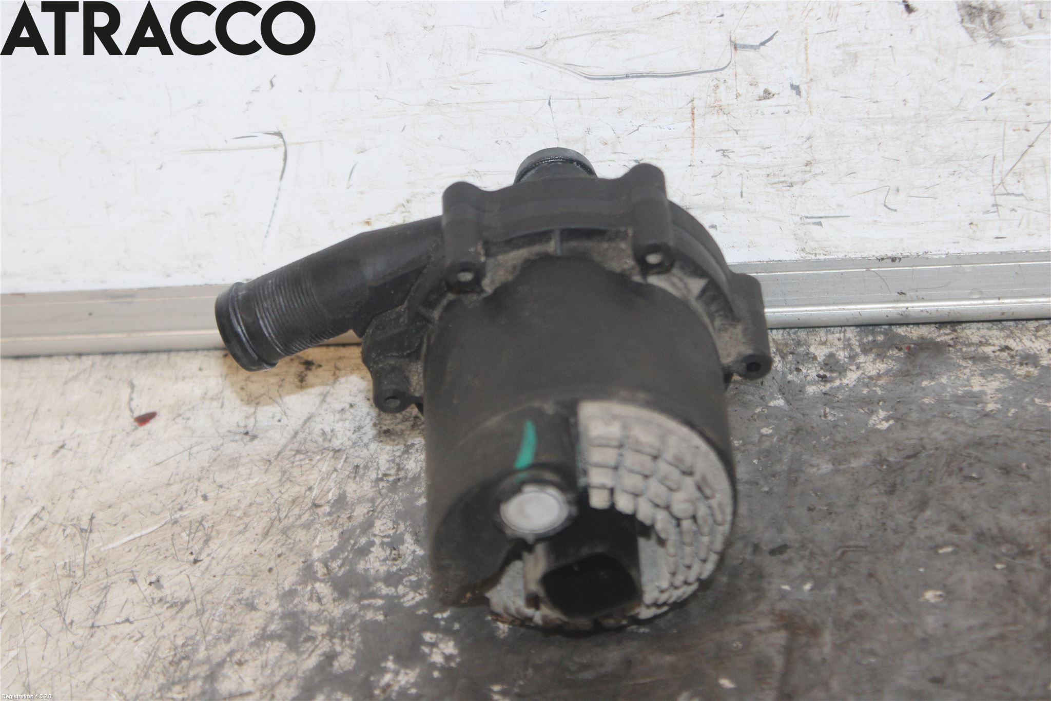 Tesla MODEL S 13- Vannpumpe