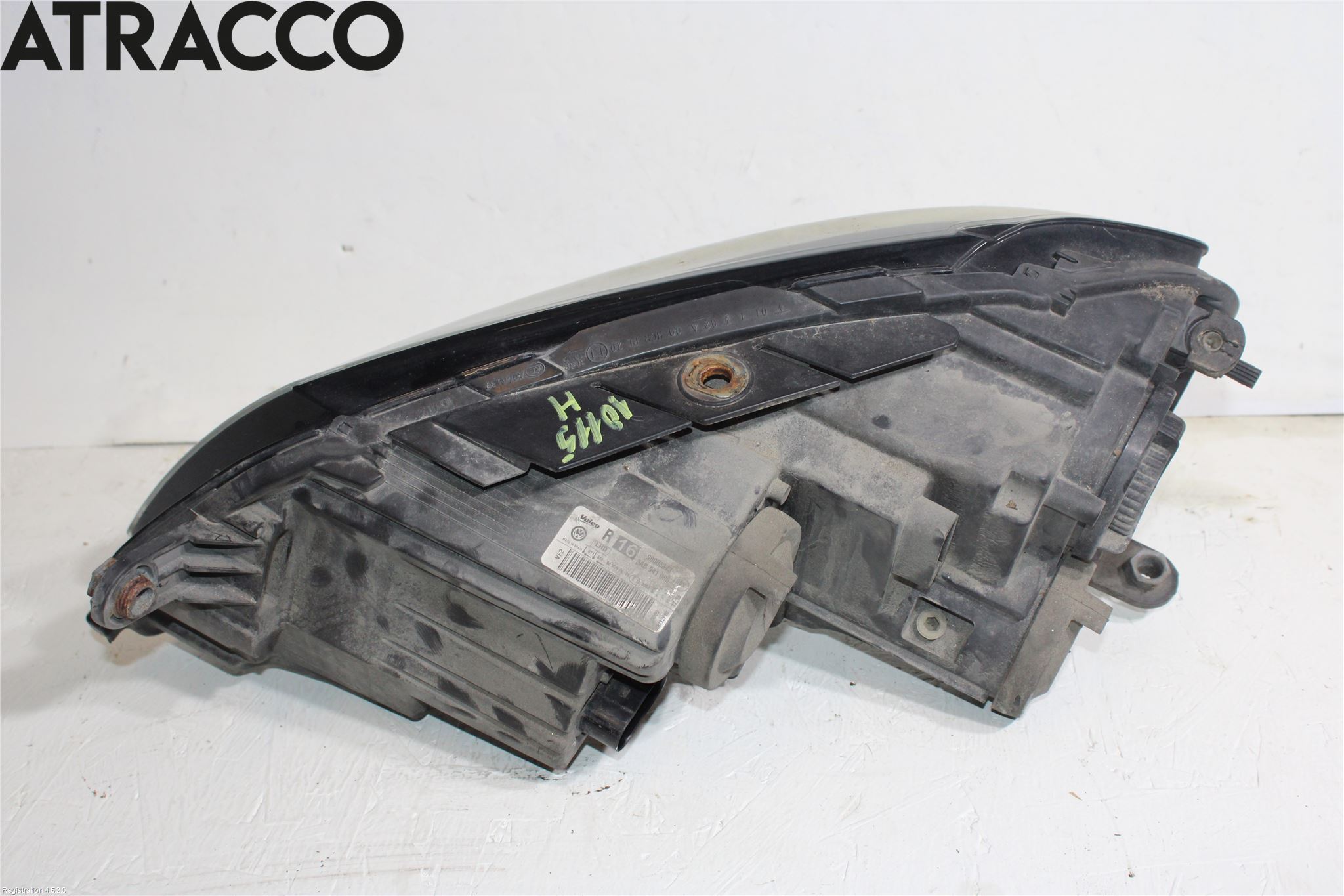 Volkswagen VW PASSAT 11-14 Frontlykt Høyre