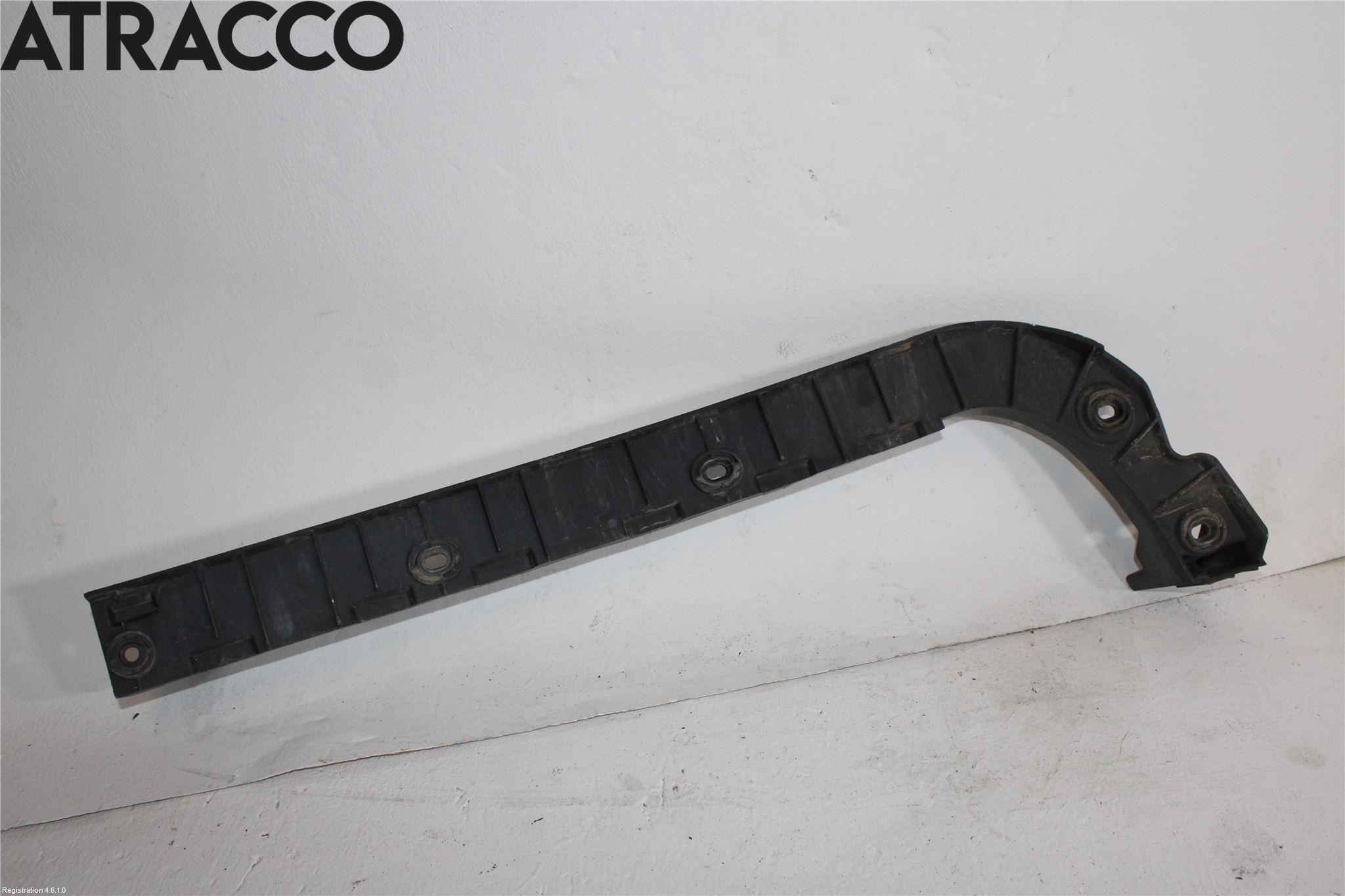 Skoda SUPERB 09-15 Støtfangerfeste Bak Høyre