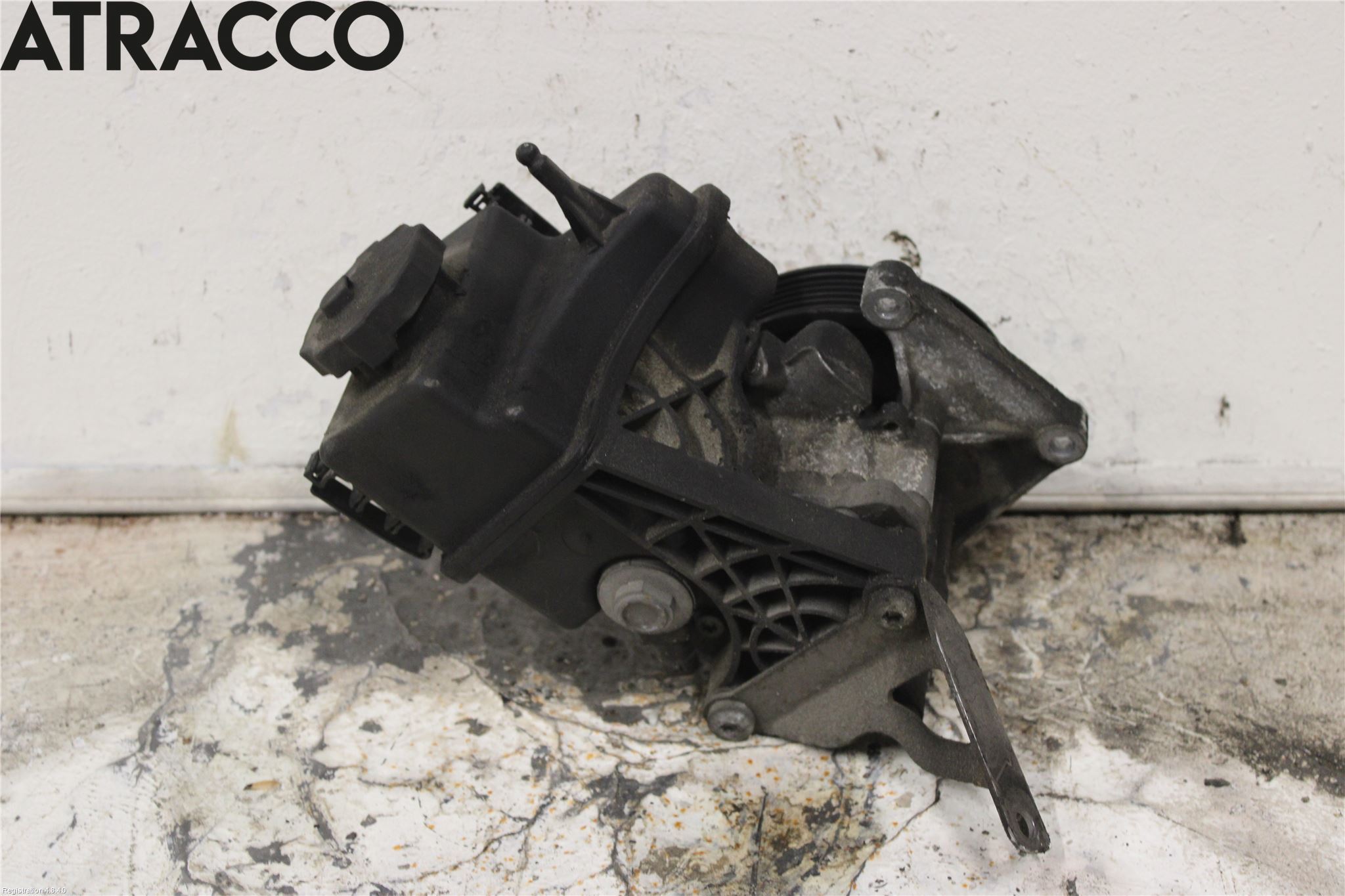 Mercedes-Benz MB E-KLASS (W212) 09-16 Servo Pumpe