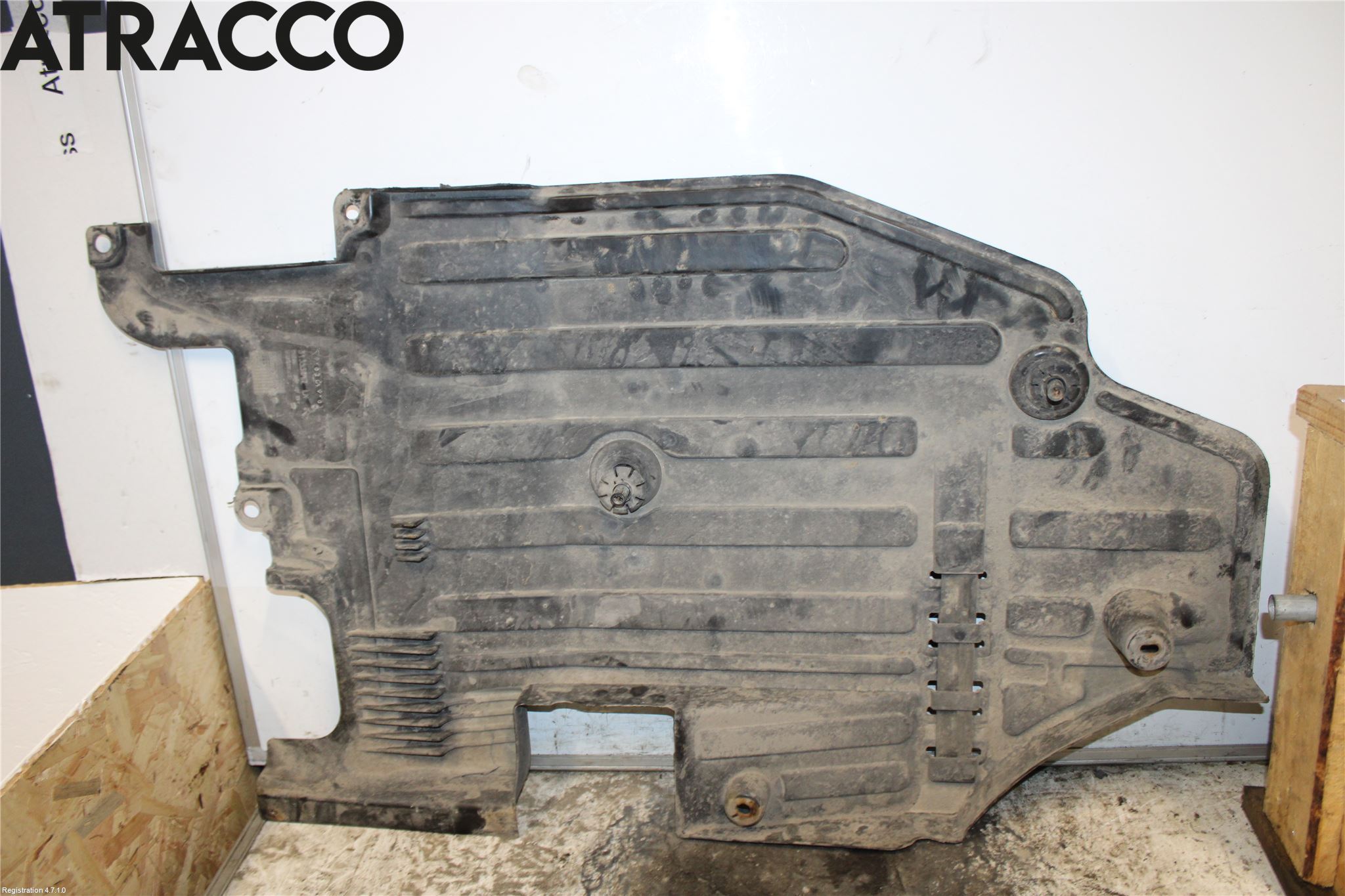 Volvo XC90/RECHARGE 16- Bunnplate U Motor-Gear-Dørk