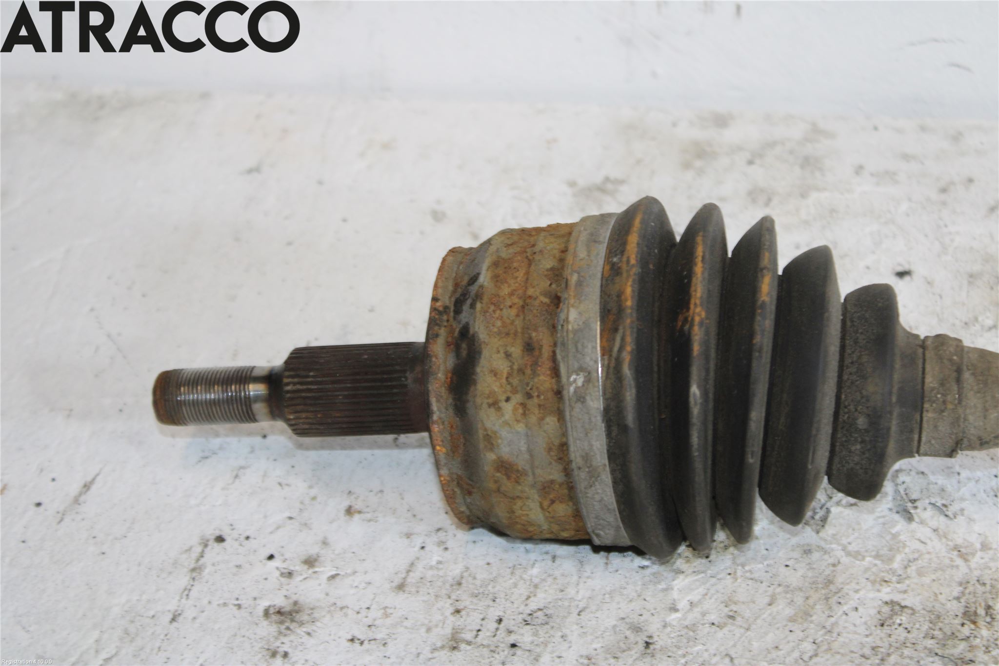 Volkswagen VW TRANSP/CARAVELLE (T5) 04-15 Drivaksel Foran Kompl Venstre