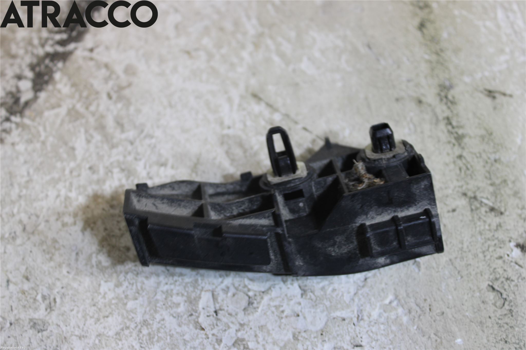 Toyota AURIS 10-12 Støtfangerfeste Bak Venstre