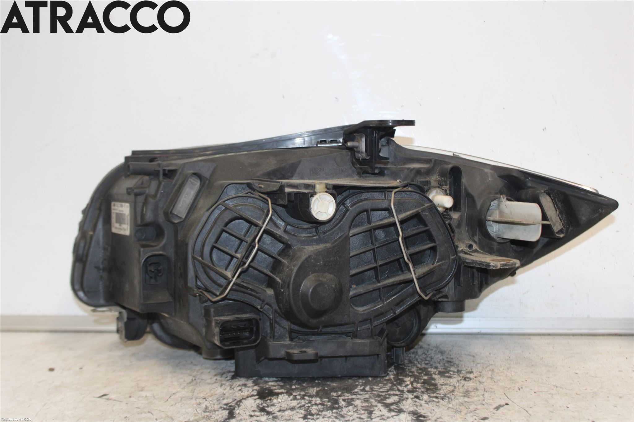 BMW 1 E87/81 5D/3D 03-11 Frontlykt Høyre