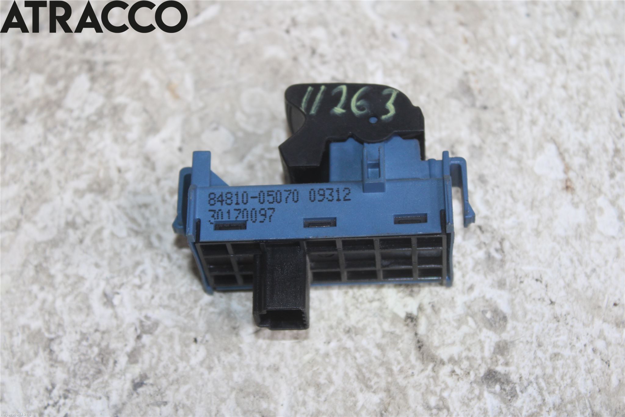 Toyota AVENSIS 09-15 Bryter Vindusheis