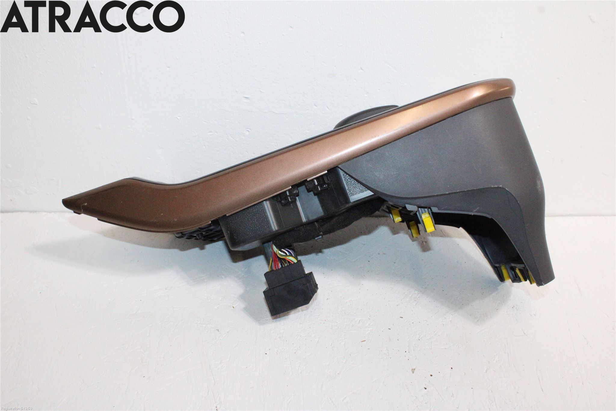 Hyundai IONIQ AE 17-22 Instrumentkonsoll Gulv