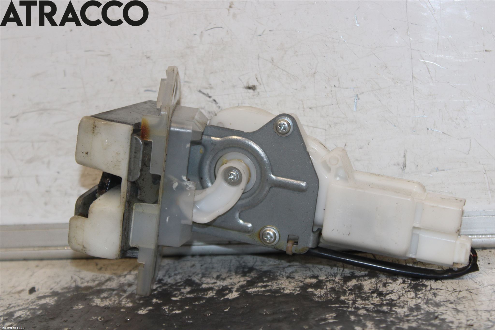 Suzuki SWIFT 05-10 Bakluke-Lokk Låsekasse