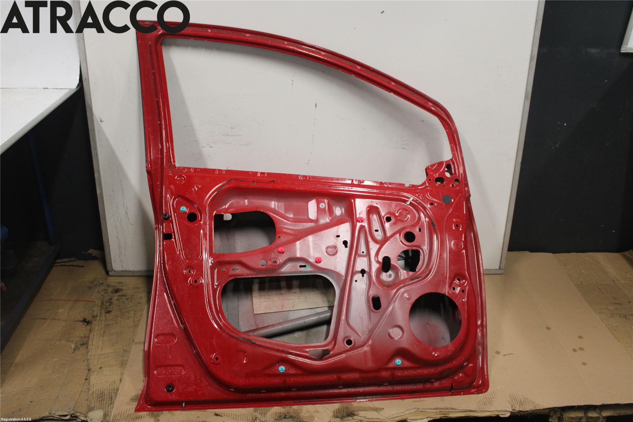 Toyota YARIS XP90 06-11 Dør 4D Foran Høyre