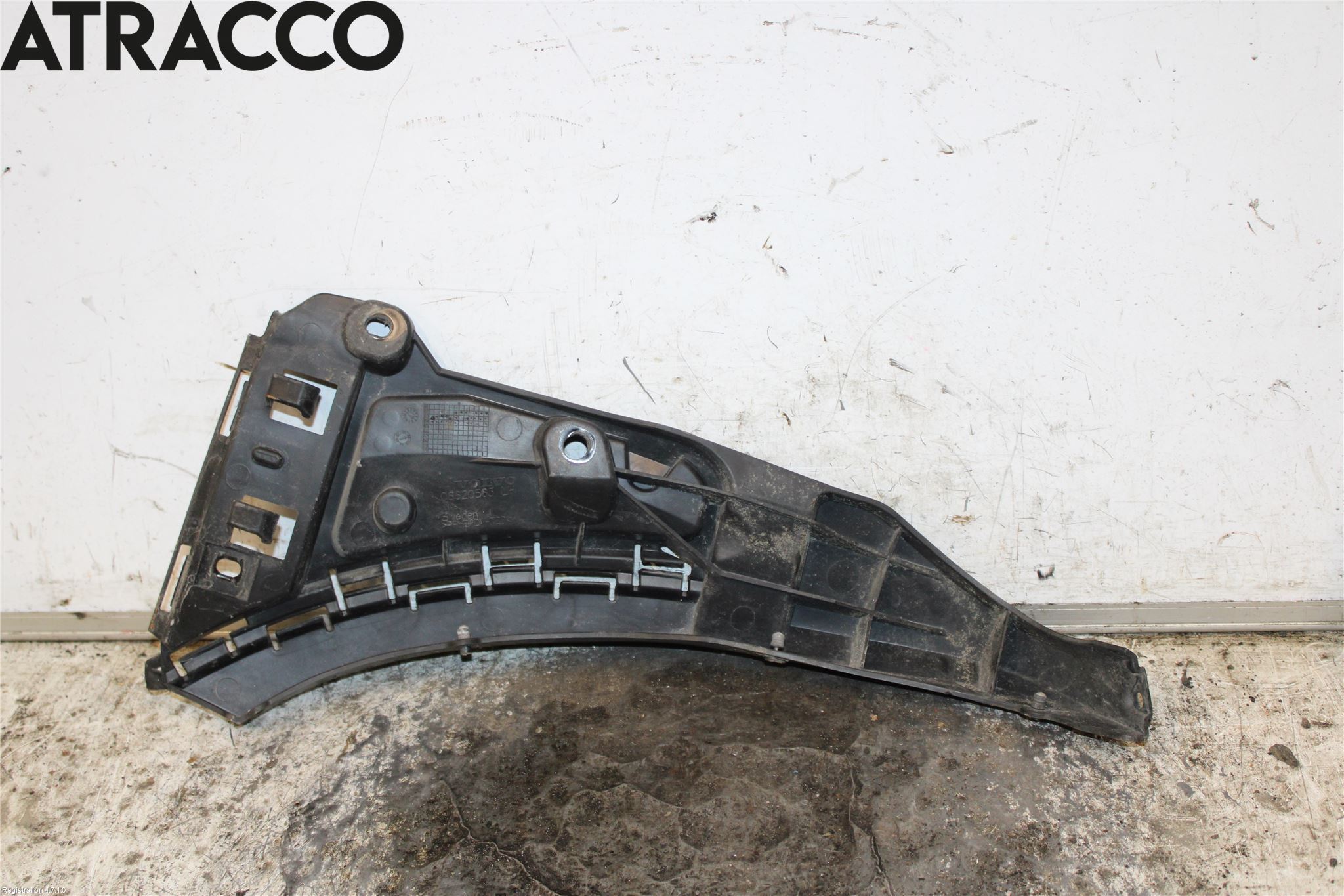 Volvo XC90 03-06 Støtfangerfeste Foran Venstre