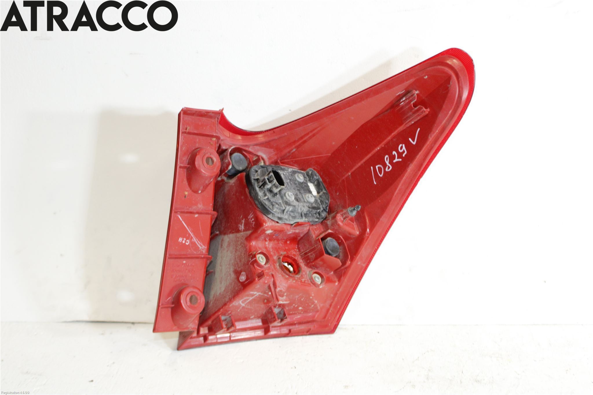 Toyota AURIS 13-19 Baklykt Venstre