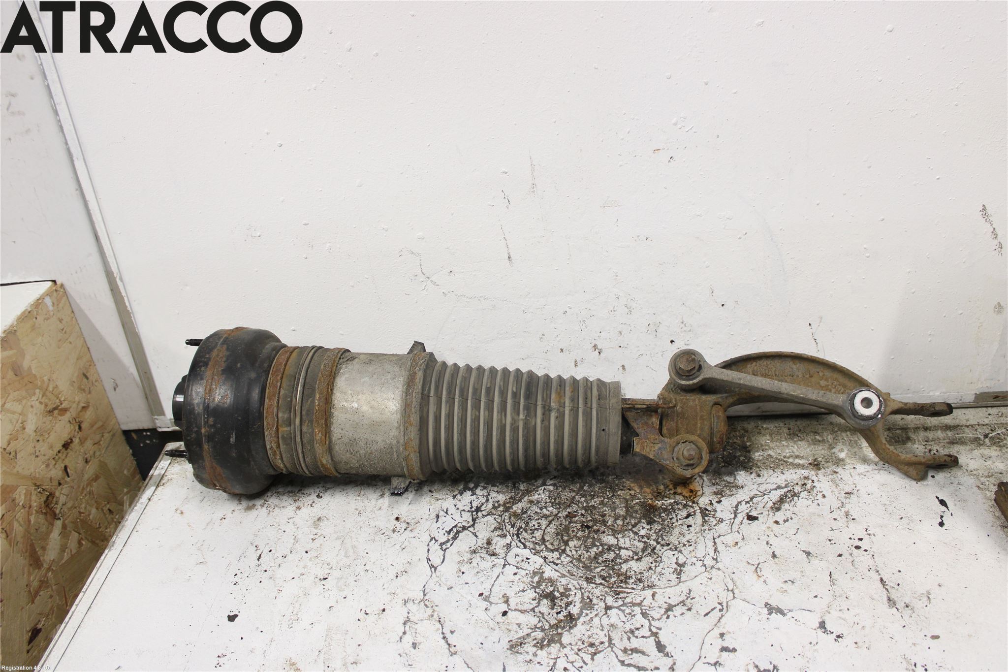 Audi A6 ALLROAD 12-18 Fjærbein Foran Venstre