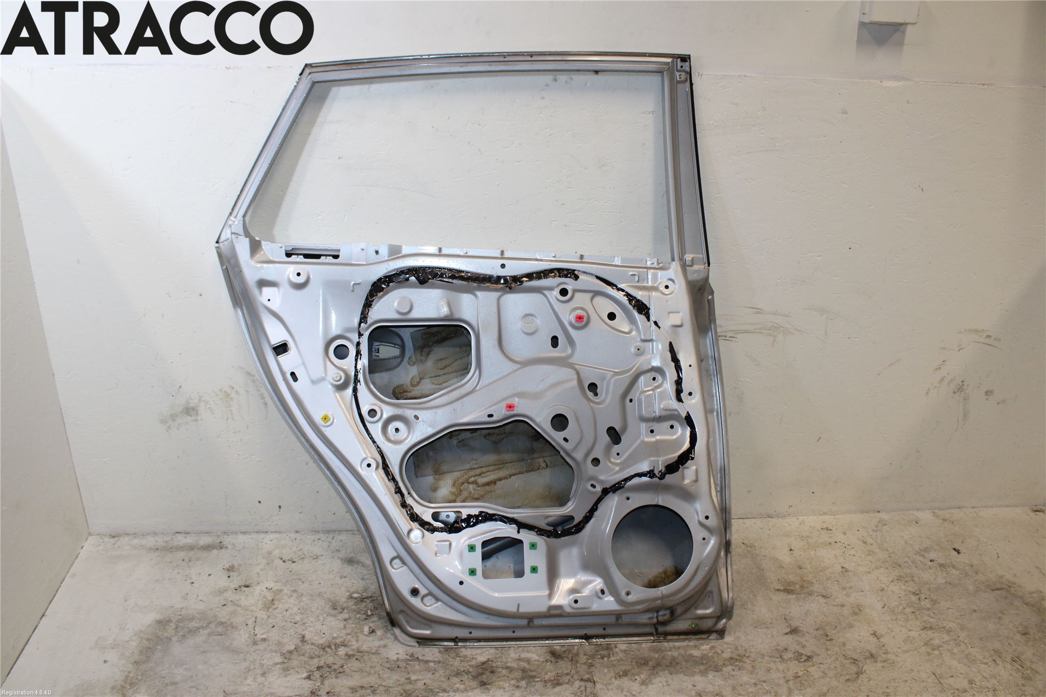 Toyota AVENSIS 09-15 Dør 4D Bak Venstre